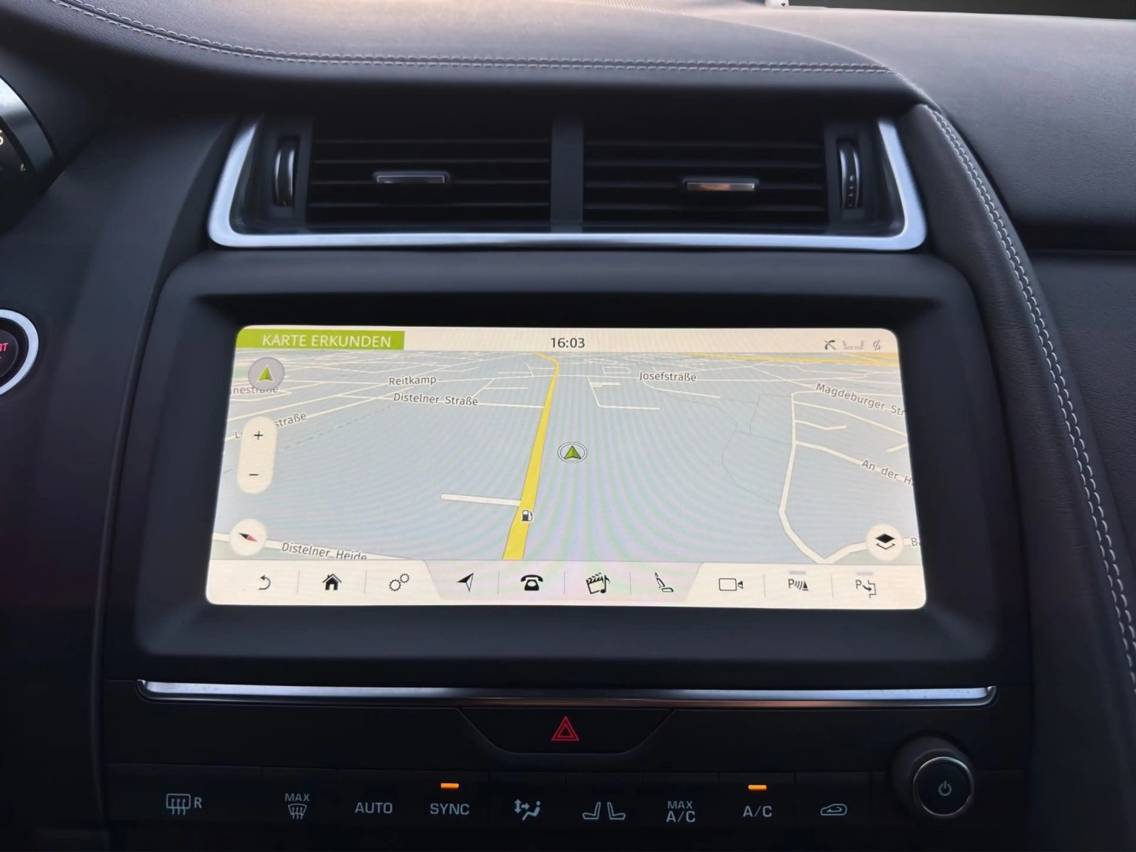 Jaguar E-Pace E-PACE R-Dynamic HSE AWD*Automatik*Navi — photo 15