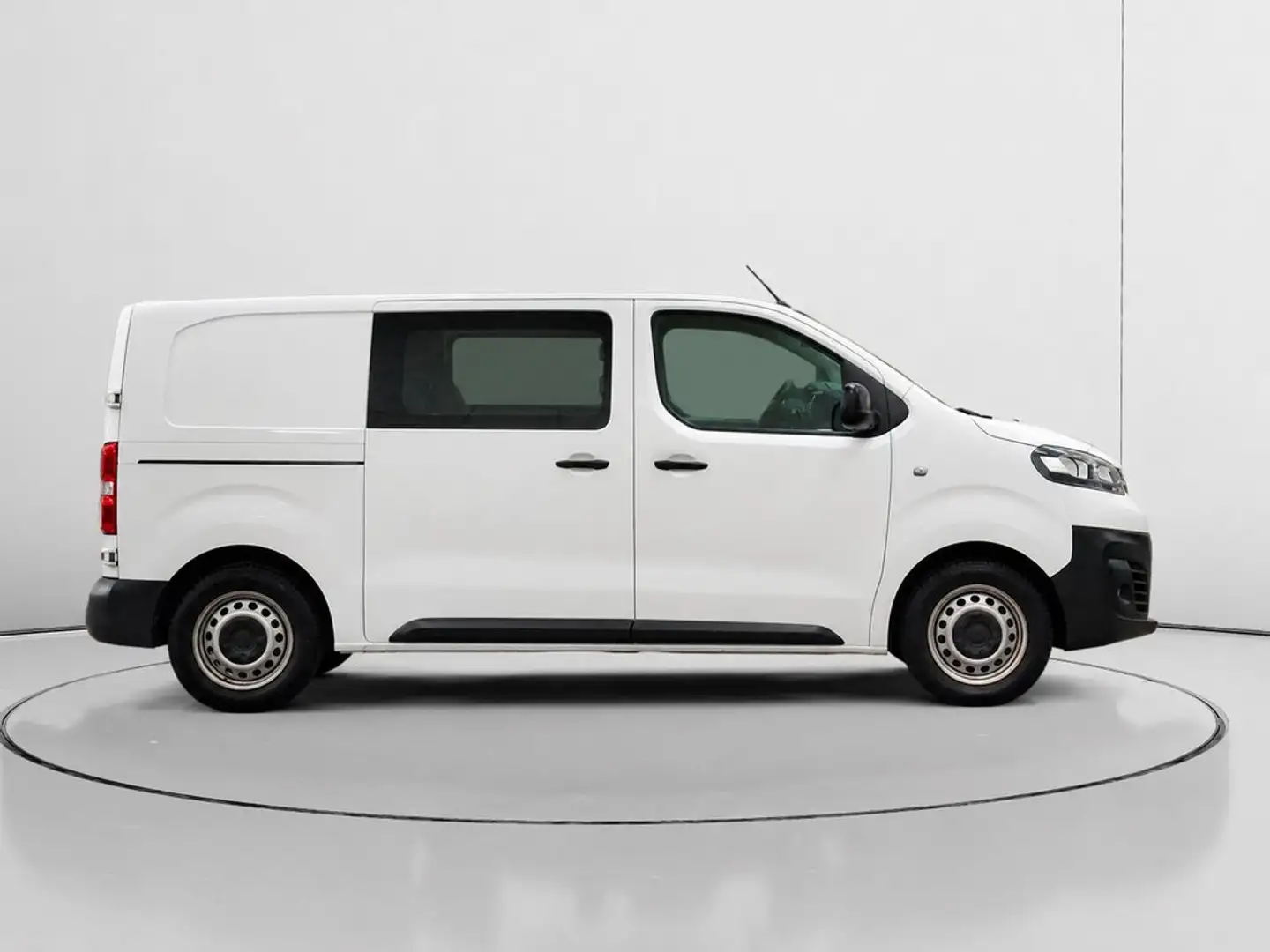 Opel Vivaro Furgón 1.5D M Carga Standard Express 120 Blanco - 2