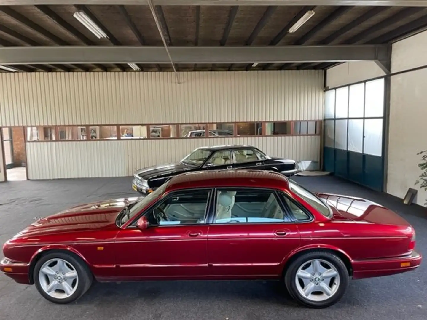 Jaguar XJ 4.0 SPORT Rojo - 2