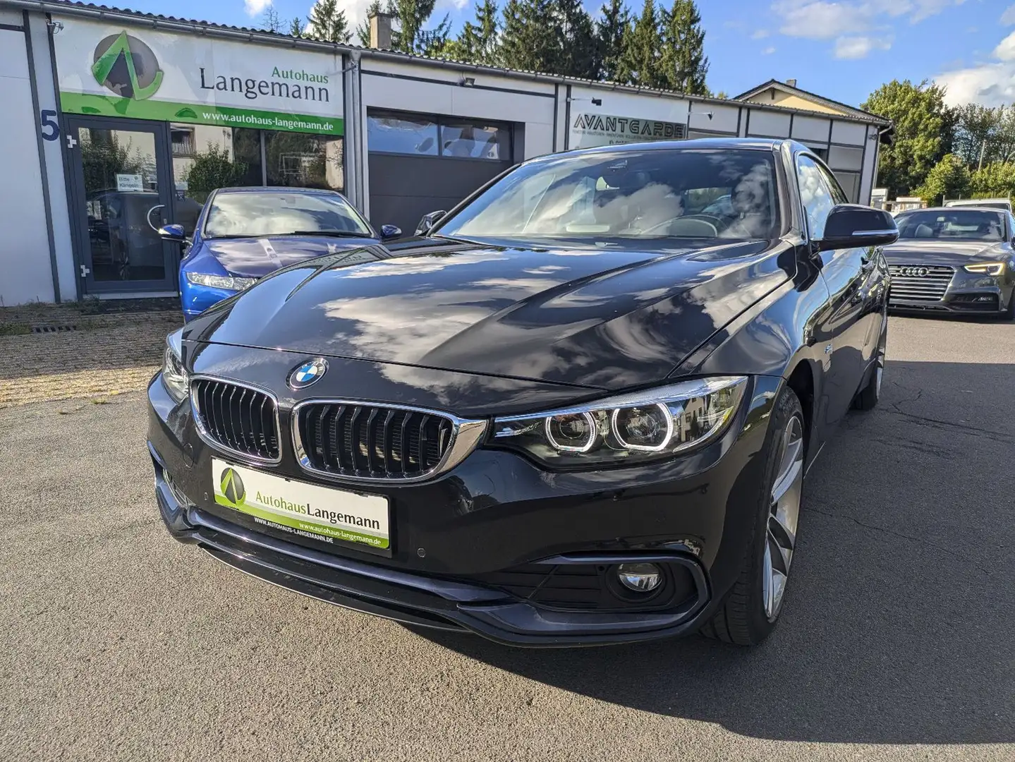 BMW 420 Sport Line 1.Hand Standhz Schwarz - 2