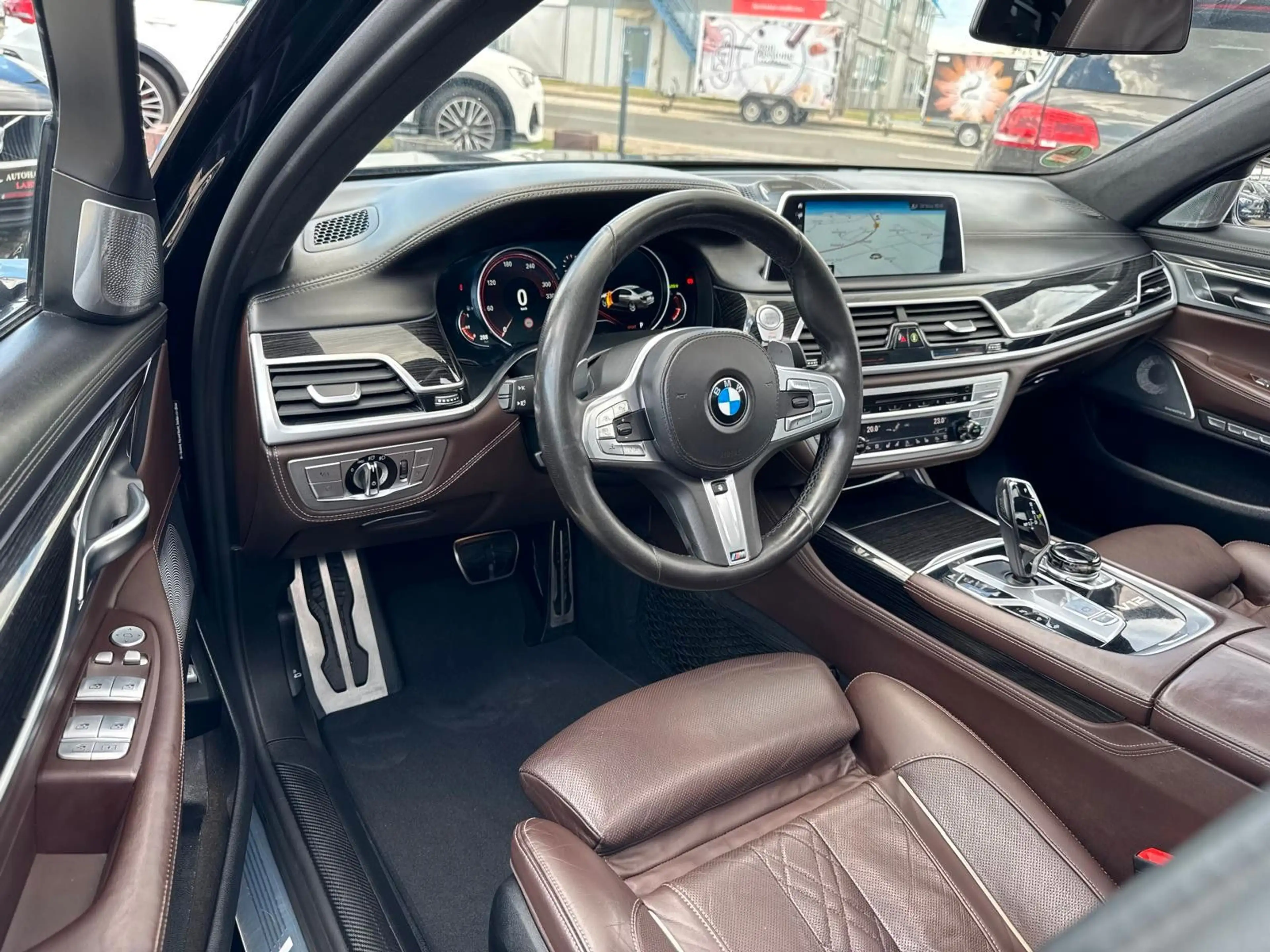 BMW 760 L i xDrive*PANO*HEAD-UP*360°K*KEYLESS*MASSA — photo 14
