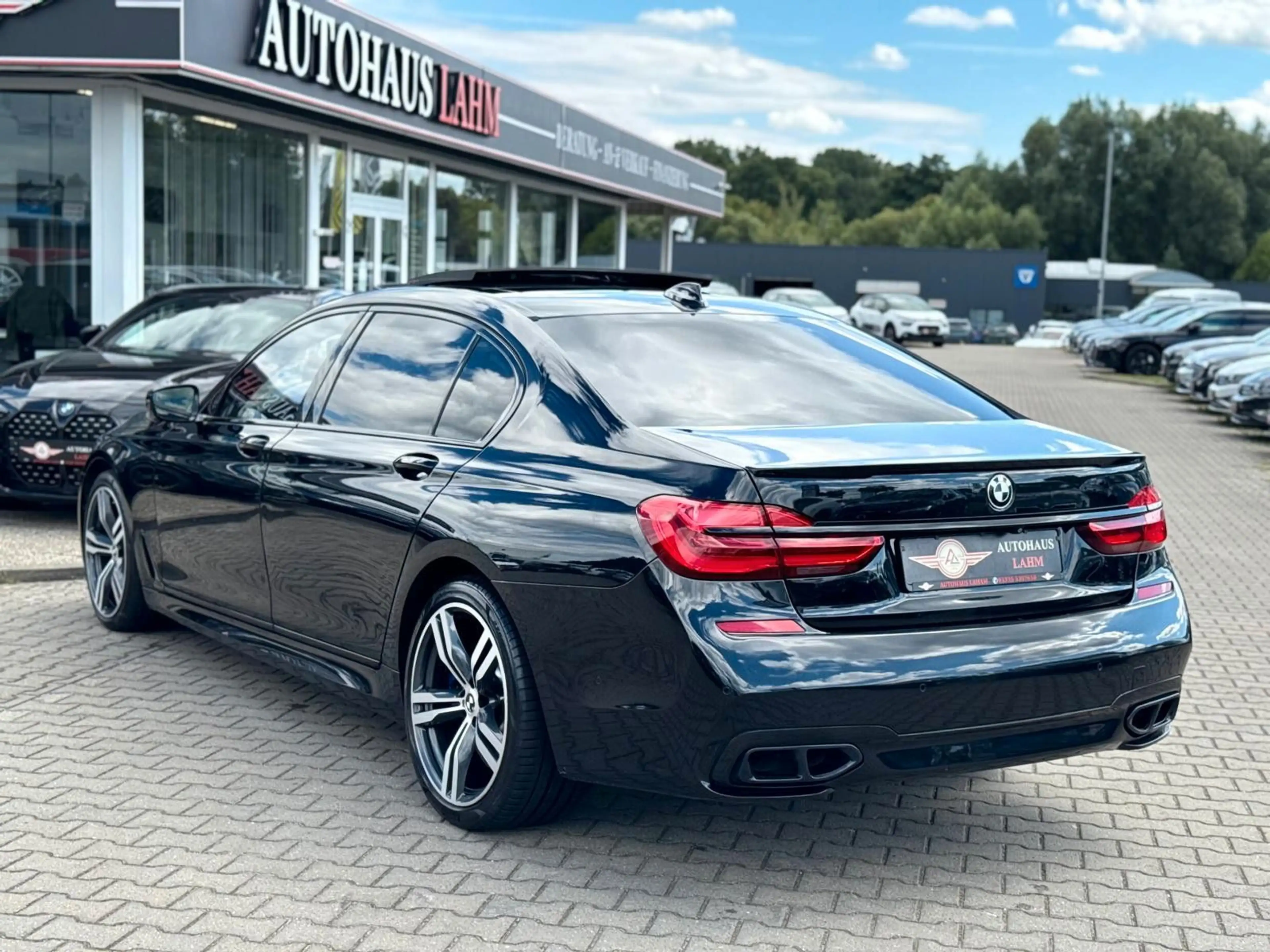 BMW 760 L i xDrive*PANO*HEAD-UP*360°K*KEYLESS*MASSA — photo 6