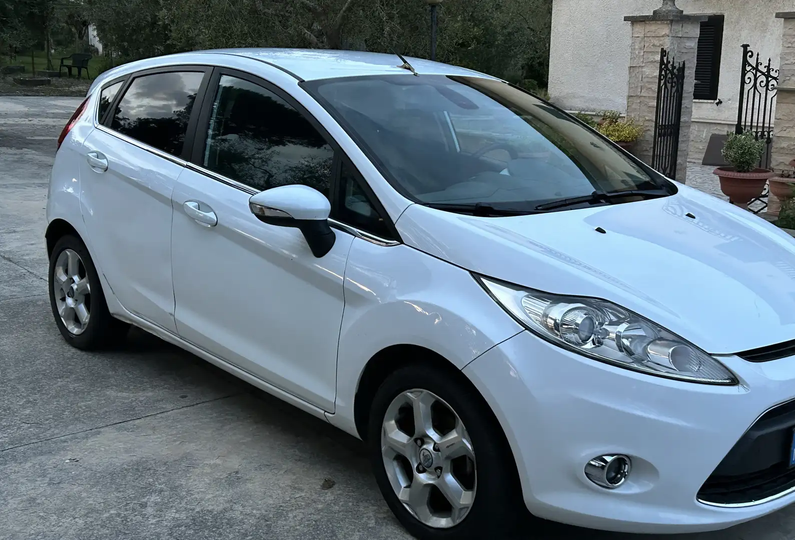 Ford Fiesta Fiesta VI 2008 5p 1.4 16v + Gpl Bianco - 2