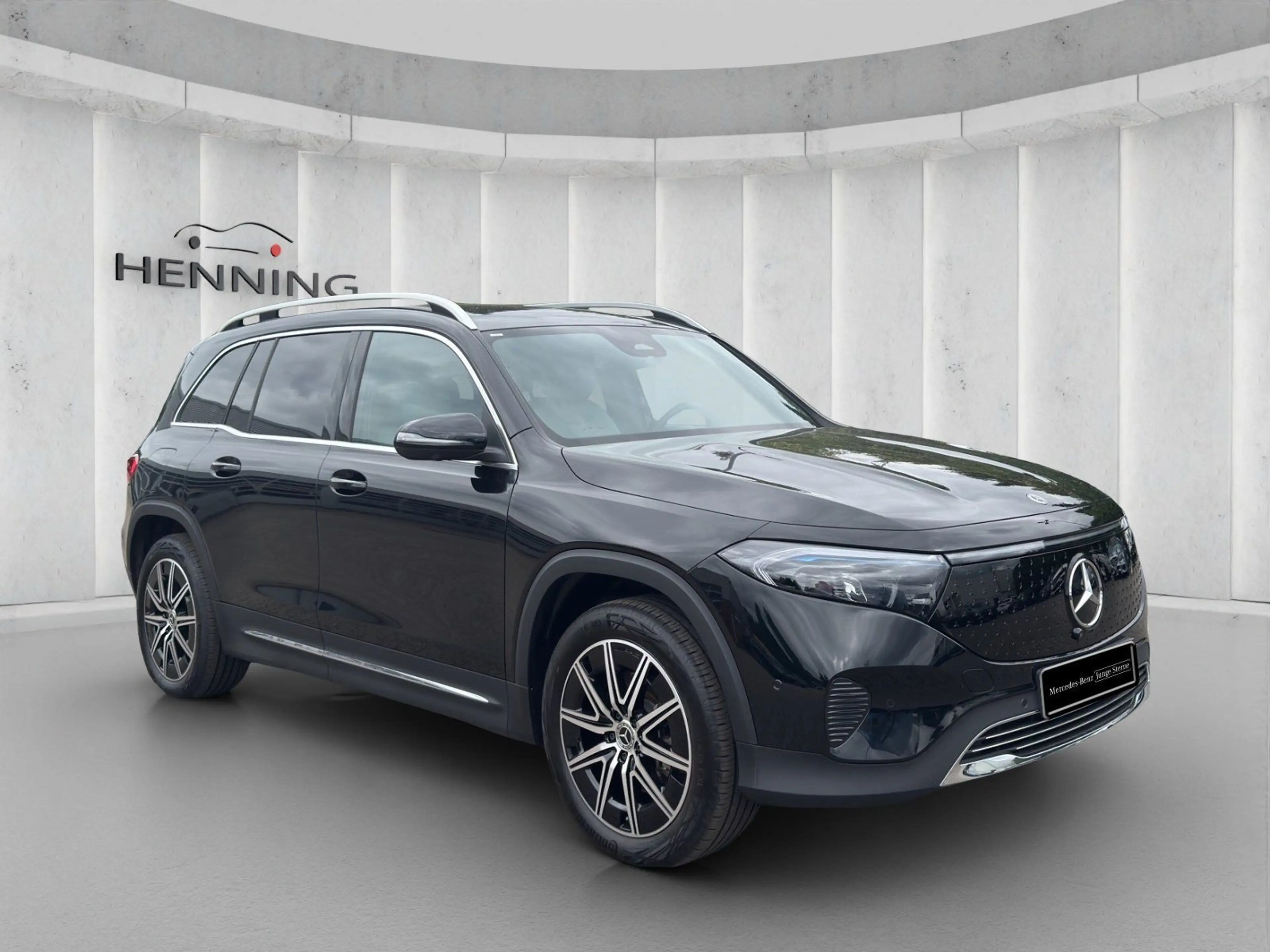 Mercedes-Benz EQB 350 Progressive 4Matic Pano 360° DIS 19"AMG — photo 7