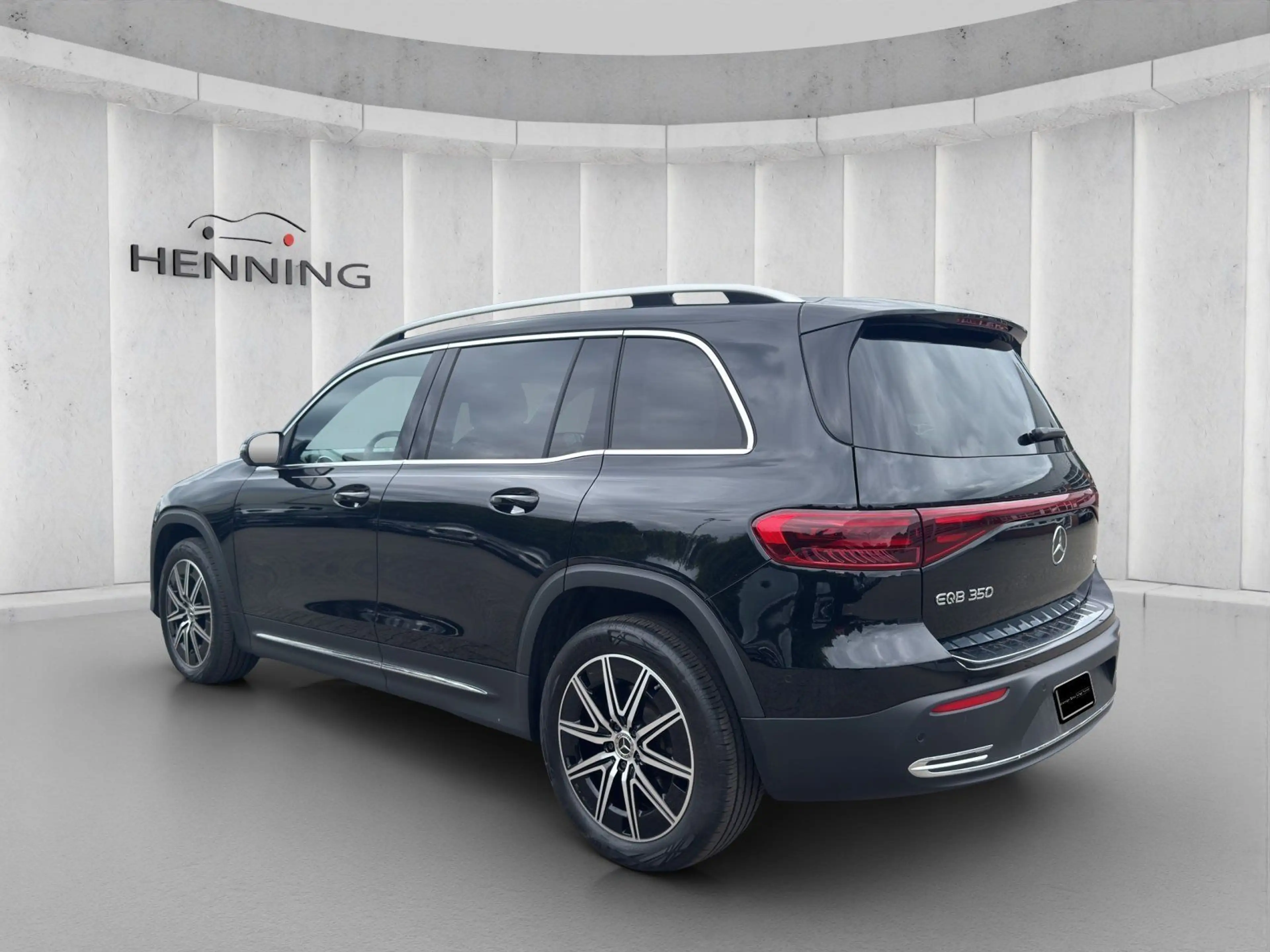 Mercedes-Benz EQB 350 Progressive 4Matic Pano 360° DIS 19"AMG — photo 3