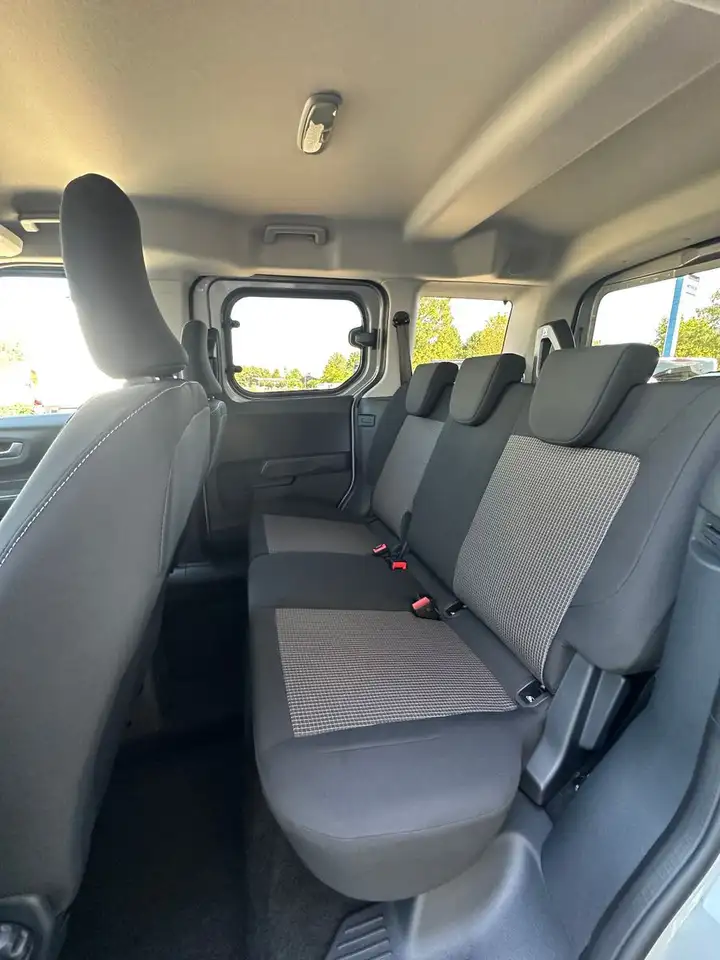 Ford Tourneo Courier 2026 — фото 11