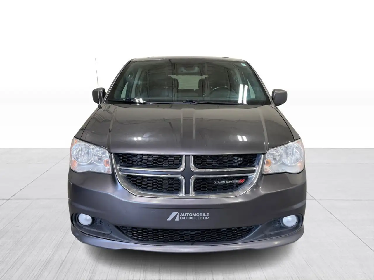 Dodge Grand Caravan снимка Dodge Grand Caravan