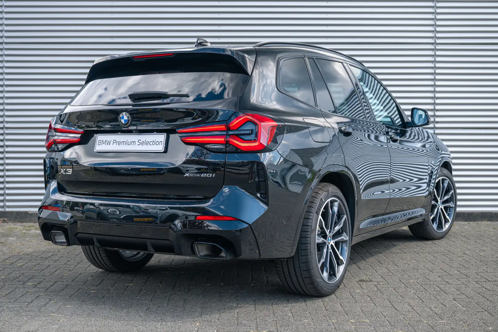 BMW X3 xDrive20i High Executive M Sport Automaat / Panora Noir - 2