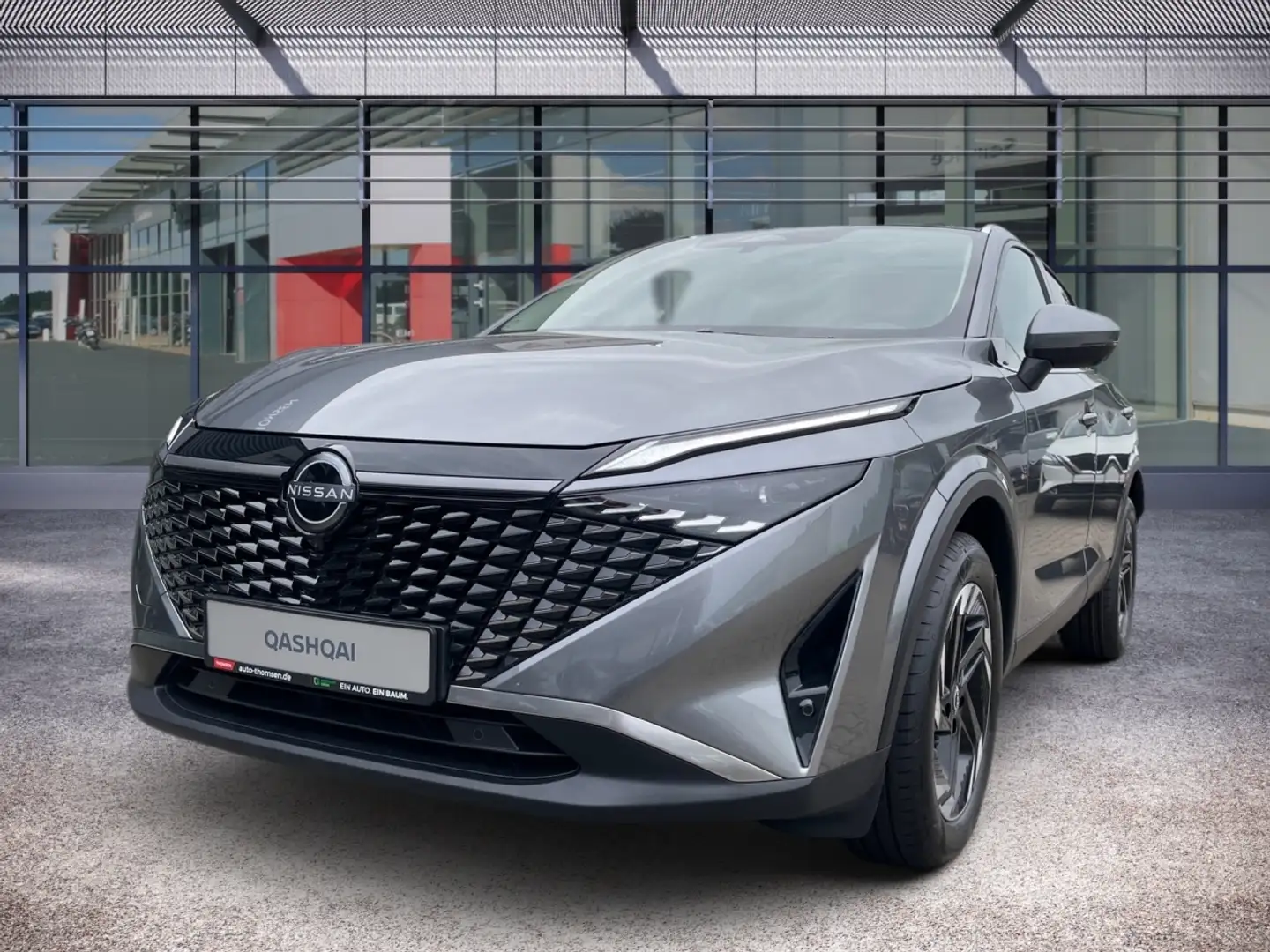 Nissan Qashqai N-Connecta 1.3 DIG-T MHEV Xtronic Pano Grau - 2