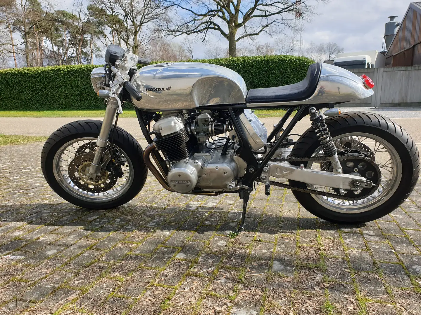 Honda CB 750 four Серебристый - 2
