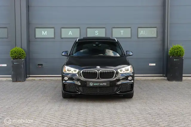 BMW X1 view 2