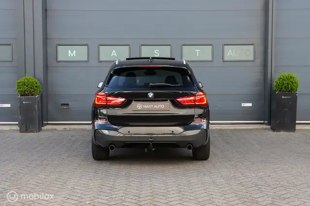 BMW X1 view 9