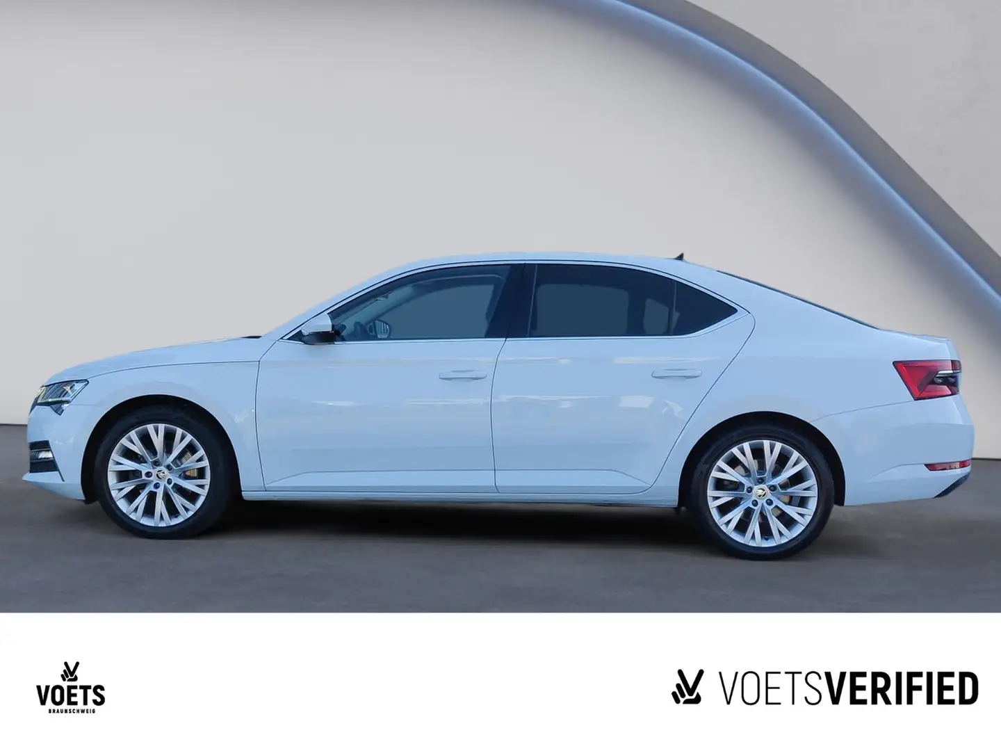 Skoda Superb Limousine Style 1.4 eTSI AHK+MATRIX-LED+AHZ Weiß - 2