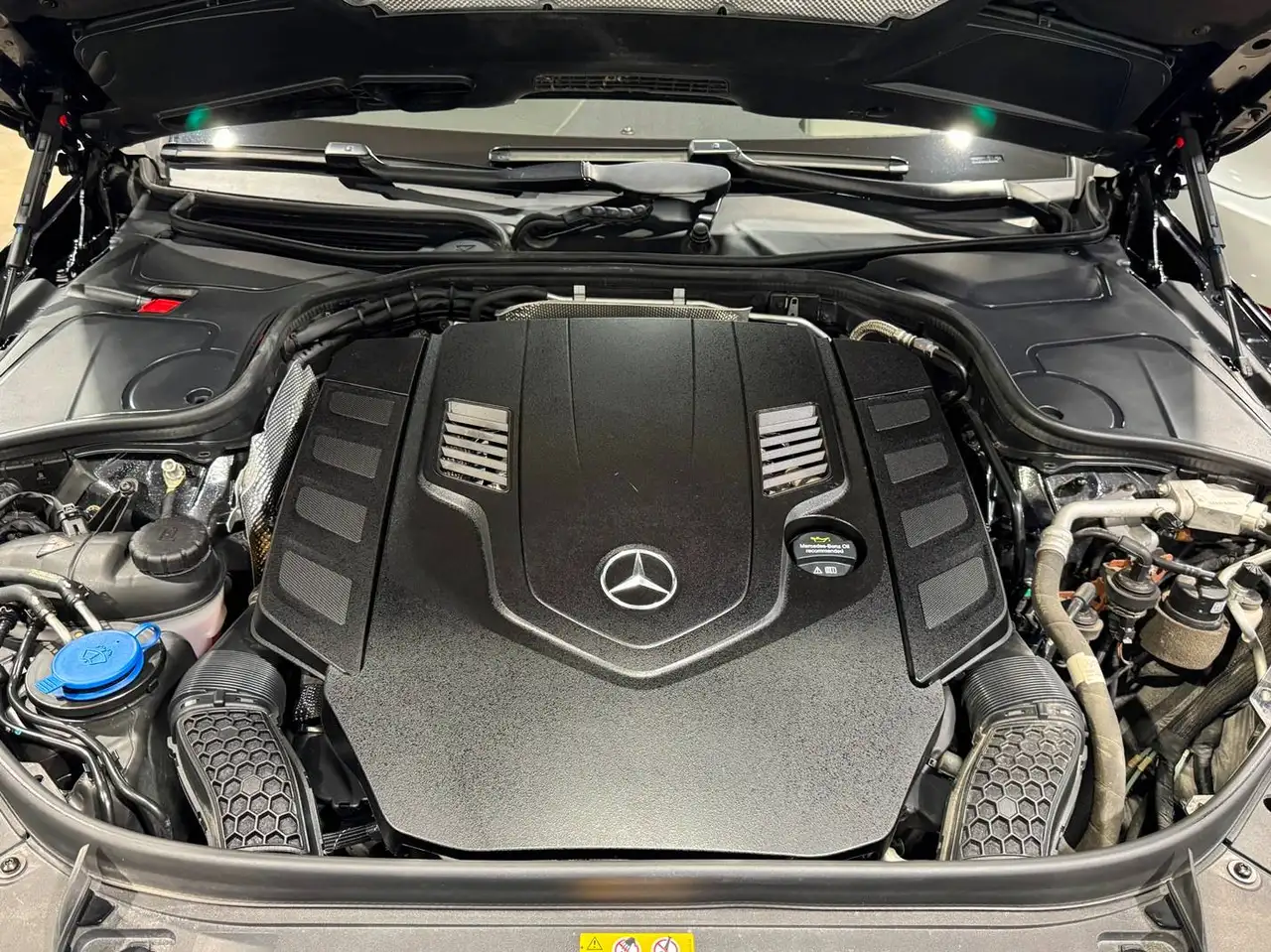 Mercedes-Benz S-Class photo Mercedes-Benz S-Class