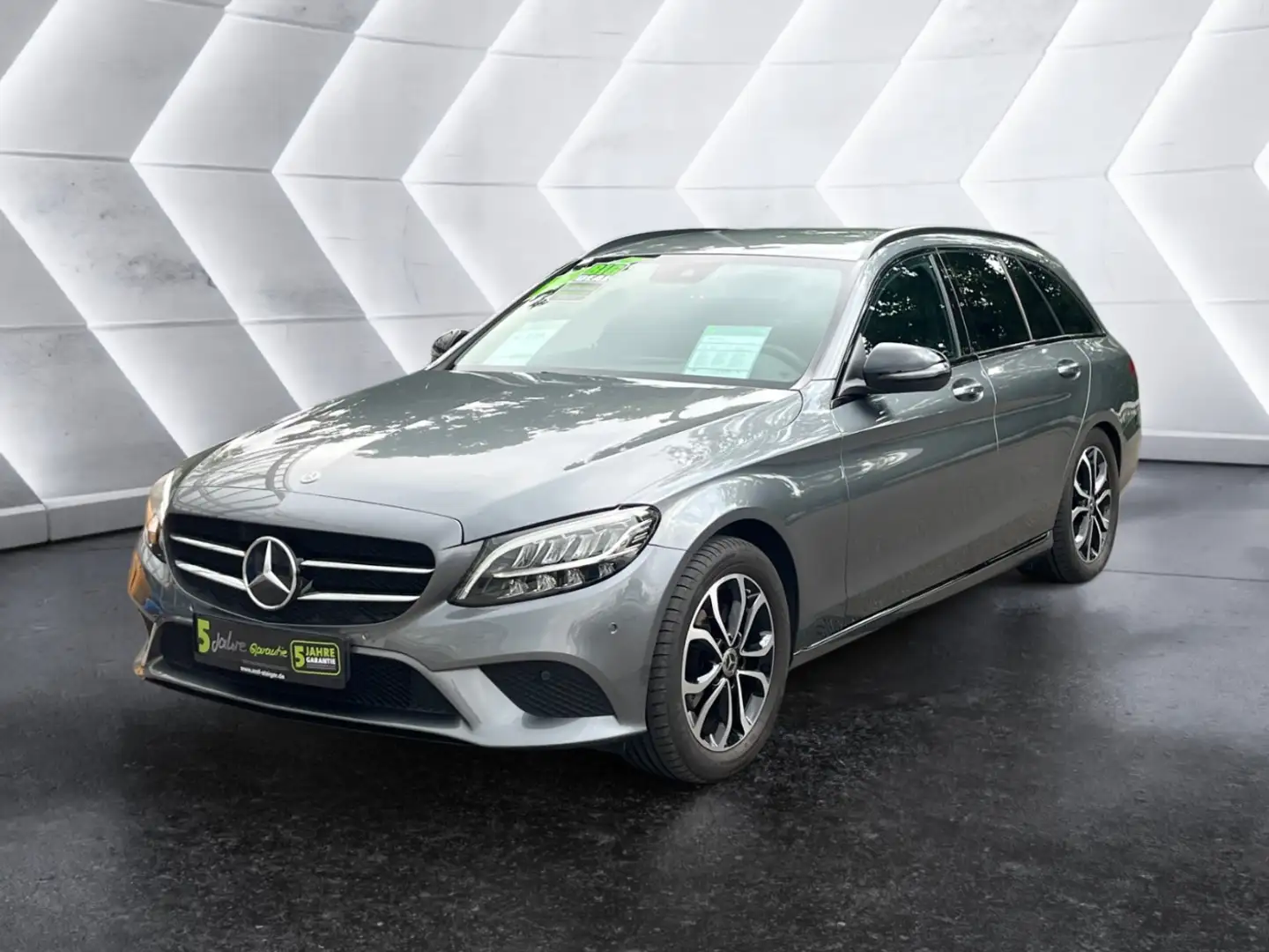 Mercedes-Benz C 180 T CGI  Avantgarde LED, el.Sitz, Navi, Kam. Gris - 2