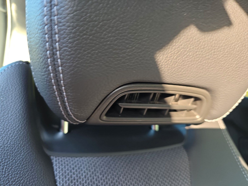Mercedes-Benz E 200 4Matic Avantgarde  ACC Kamera Aircap — photo 10