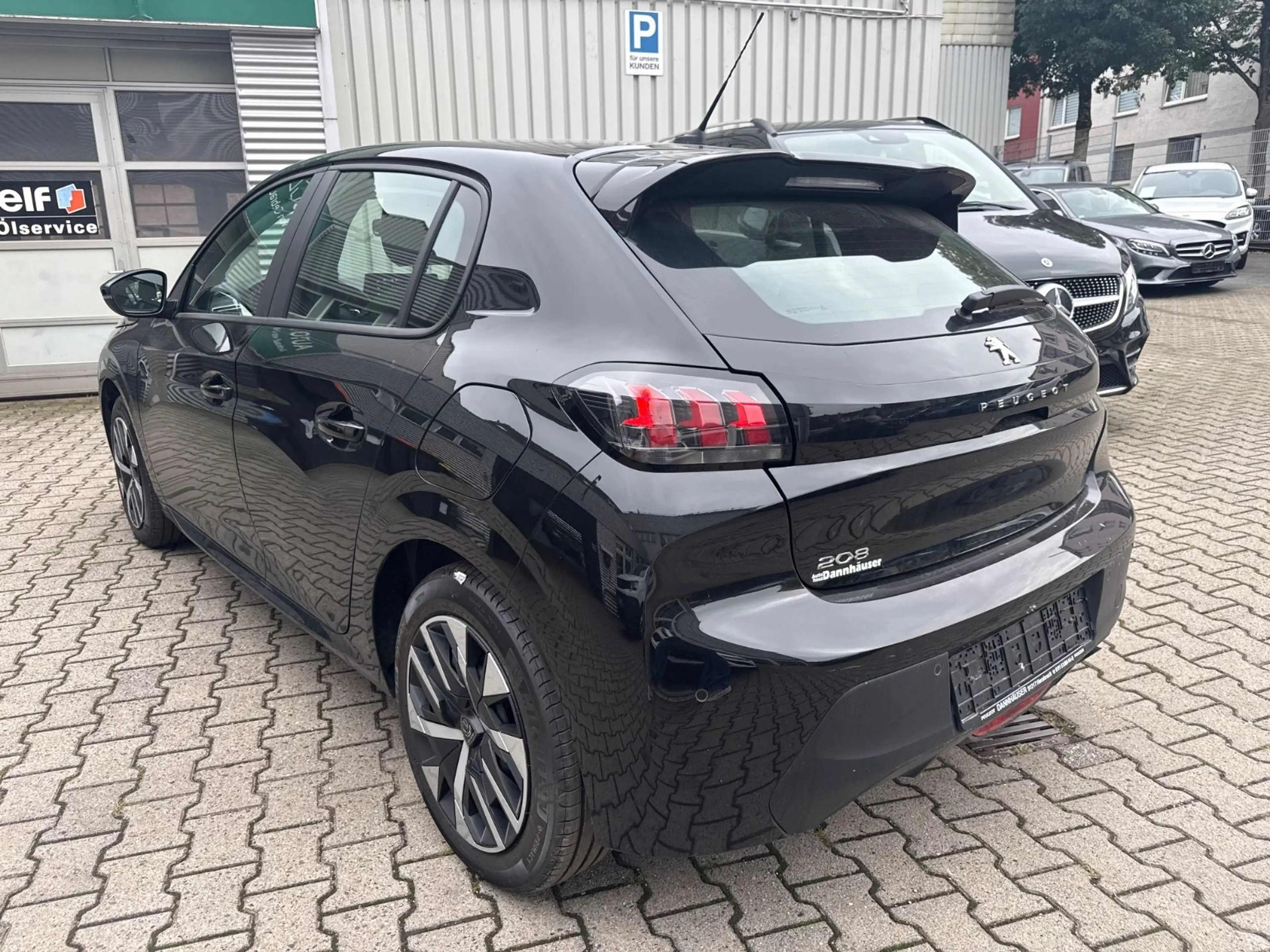 Peugeot 208 Active Pack*Sitzheizung*PDC*Carplay*DAB+* — photo 4