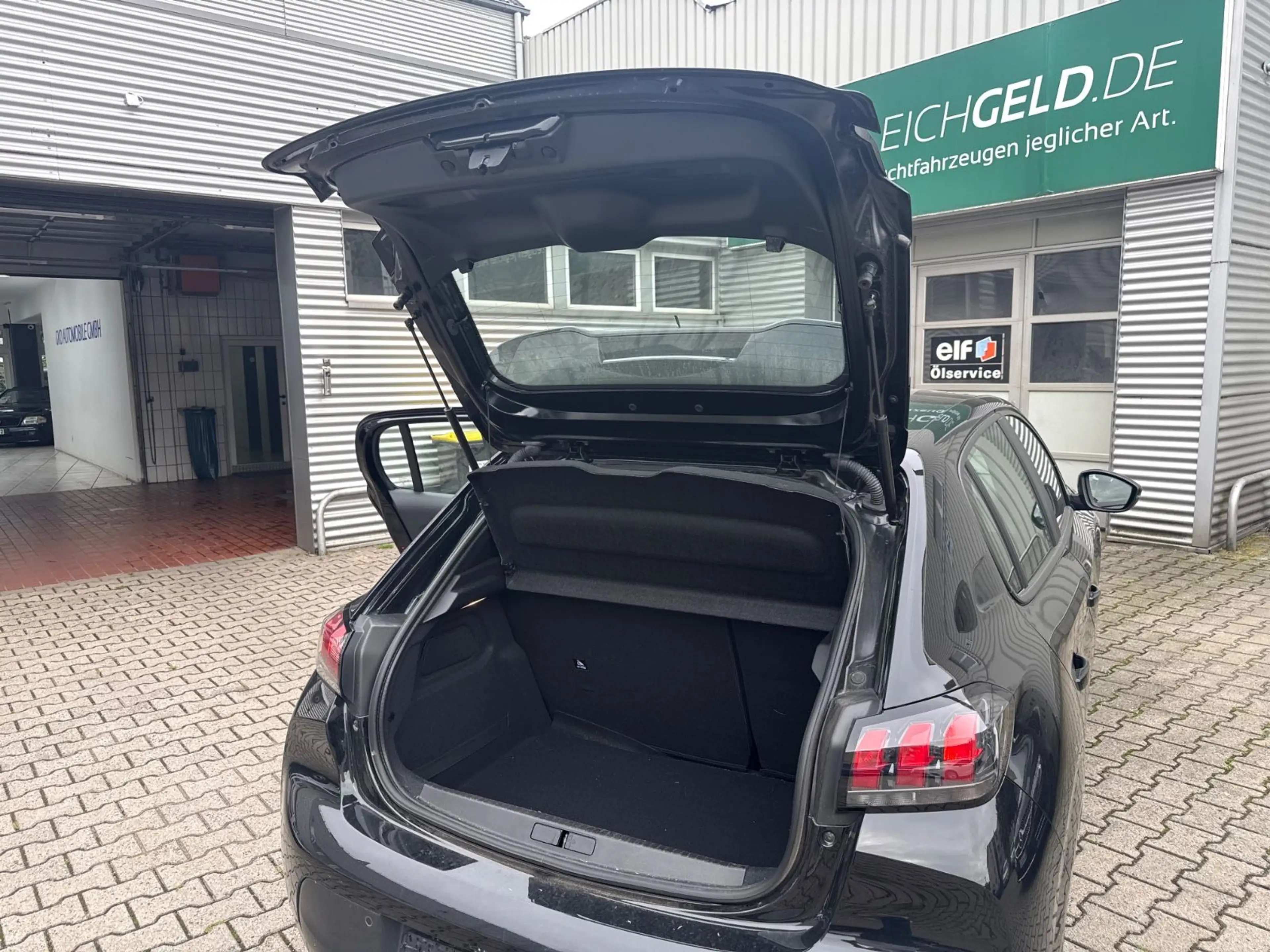 Peugeot 208 Active Pack*Sitzheizung*PDC*Carplay*DAB+* — photo 8
