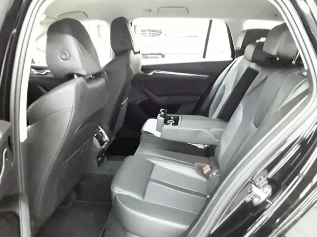 Skoda Octavia view 13