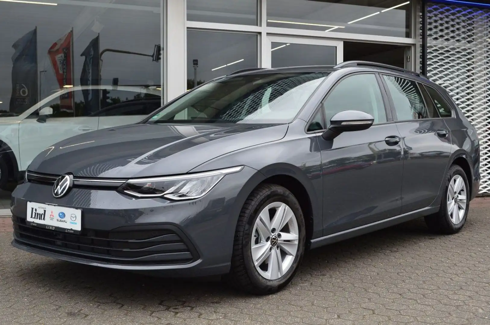 Volkswagen Golf VIII Variant (CG5)(09.2020-) Golf Variant Grau - 1