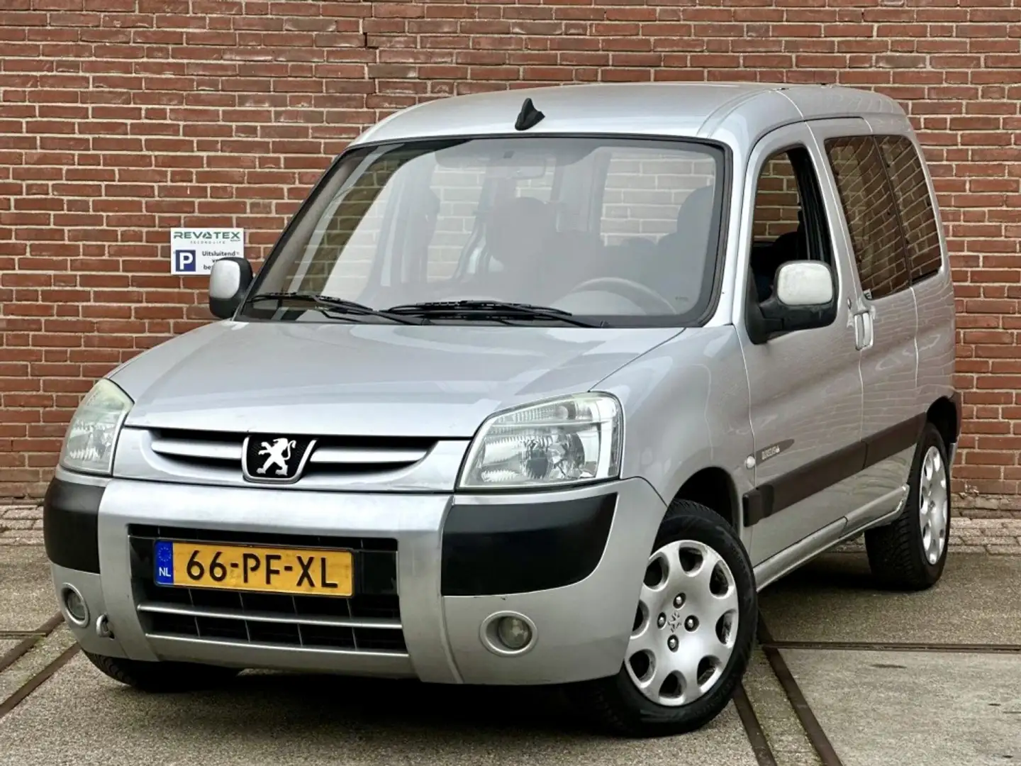 Peugeot Partner MPV 1.6-16V Quiksilver |Airco |Nieuwe APK |NAP Šedá - 1