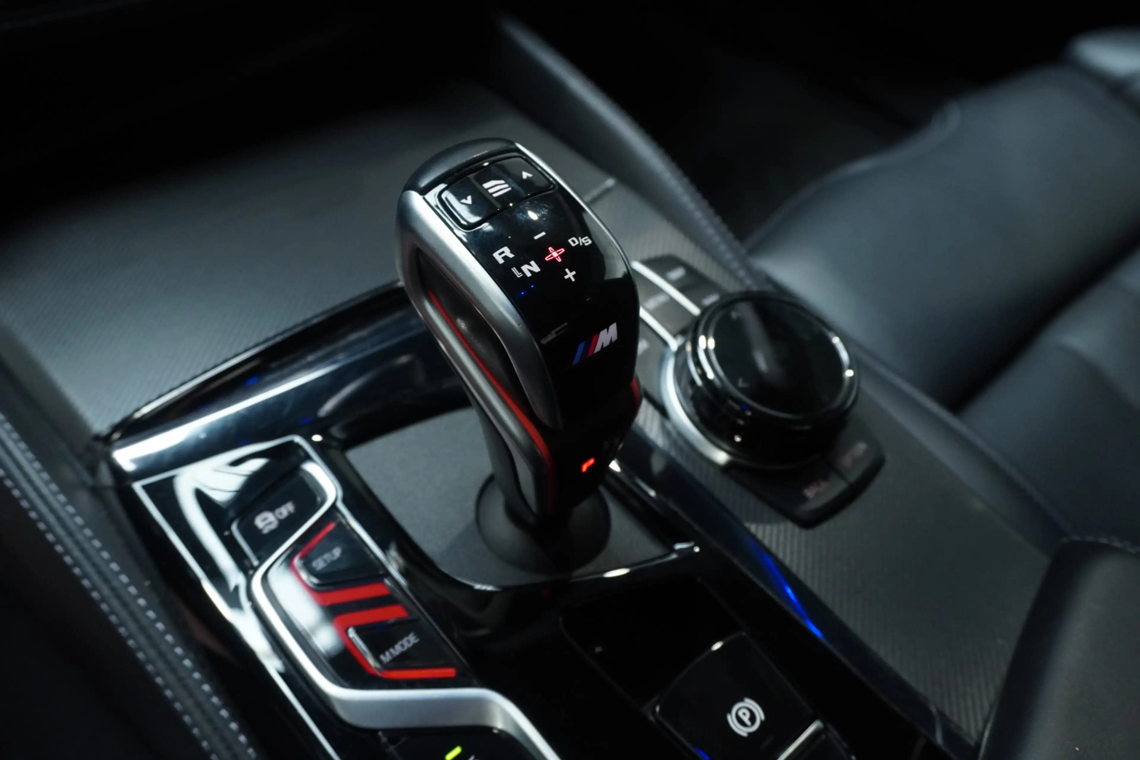 BMW M5 5-serie Competition / Keramisch / Laserlight — photo 25