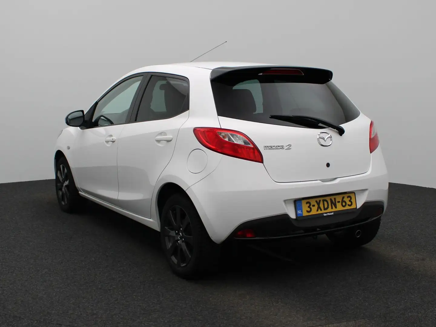 Mazda 2 1.3 Color Edition | AIRCO | LICHT METALEN VELGEN | Weiß - 2