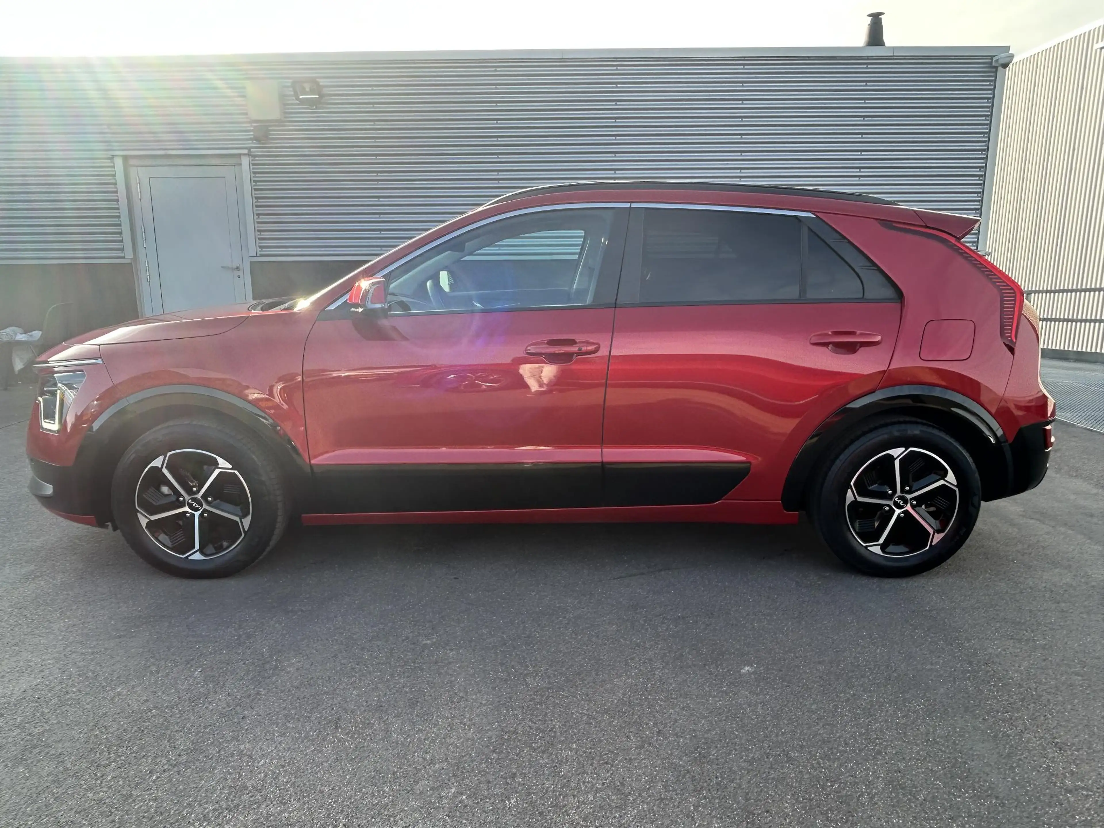 Kia Niro 1.6 GDi Hybrid DynamicPlusLine Schuif/kanteldak, 1 — photo 2