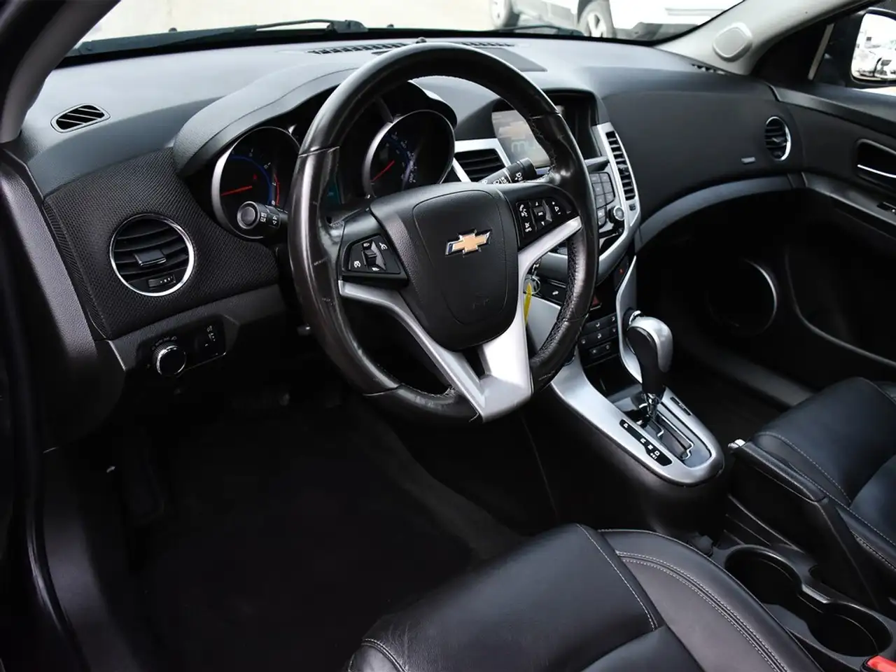 Chevrolet Cruze снимка Chevrolet Cruze