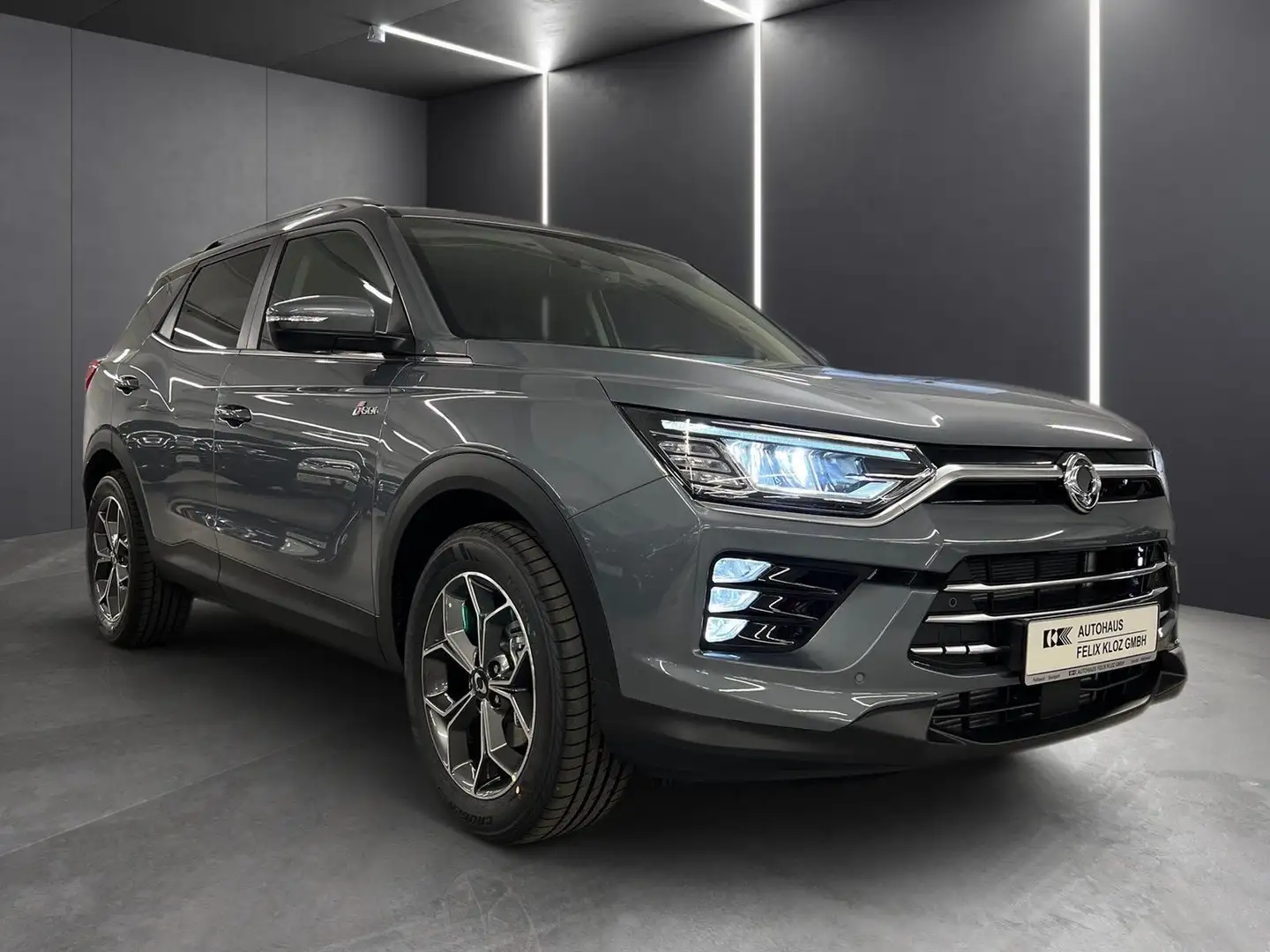 SsangYong Korando 1.5 Sapphire*4WD*Schiebedach*Elek.Heckkl Grey - 2