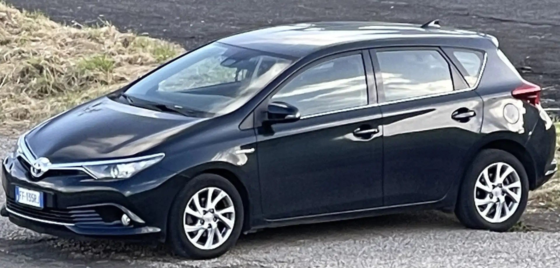 Toyota Auris 1.8 Hybrid Executive Blu/Azzurro - 1