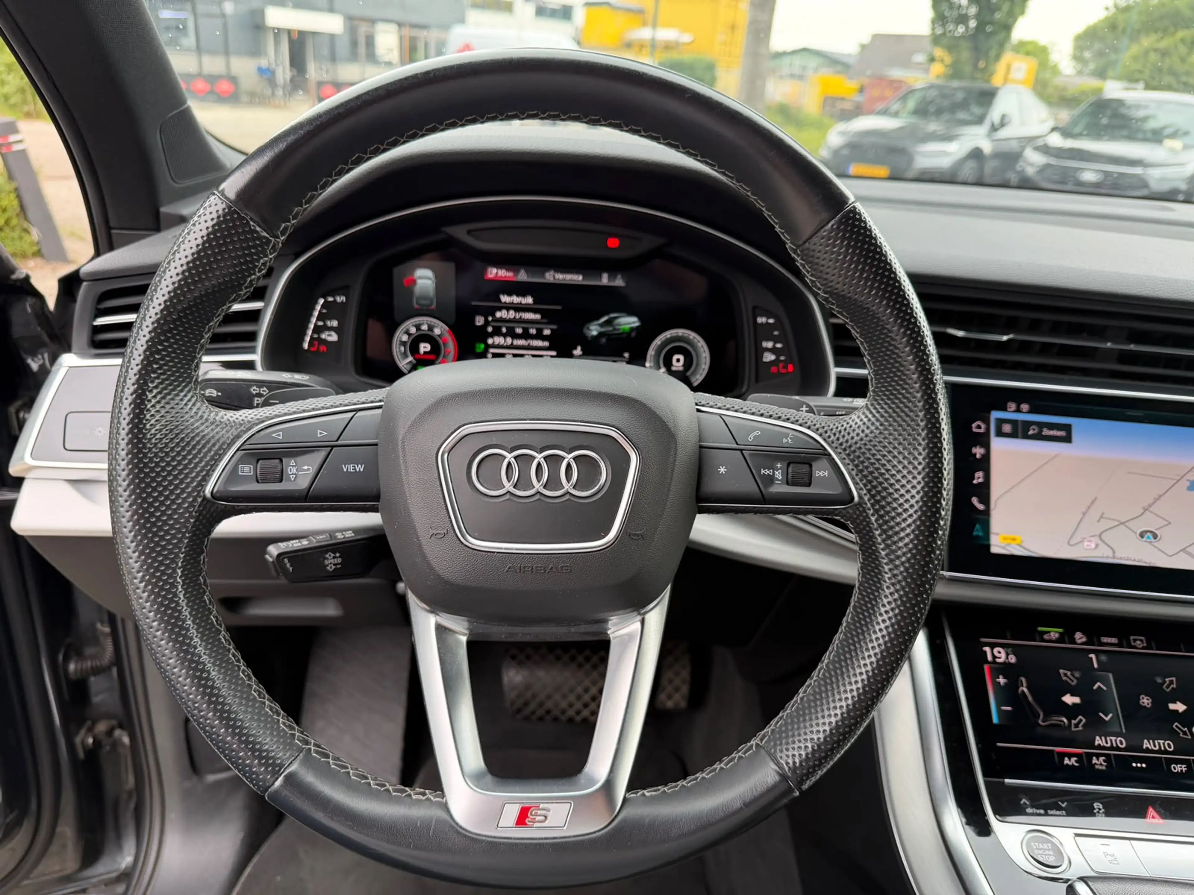 Audi Q7 55 TFSI e quattro Pro Line S Panoramadak Luchtveri — photo 2