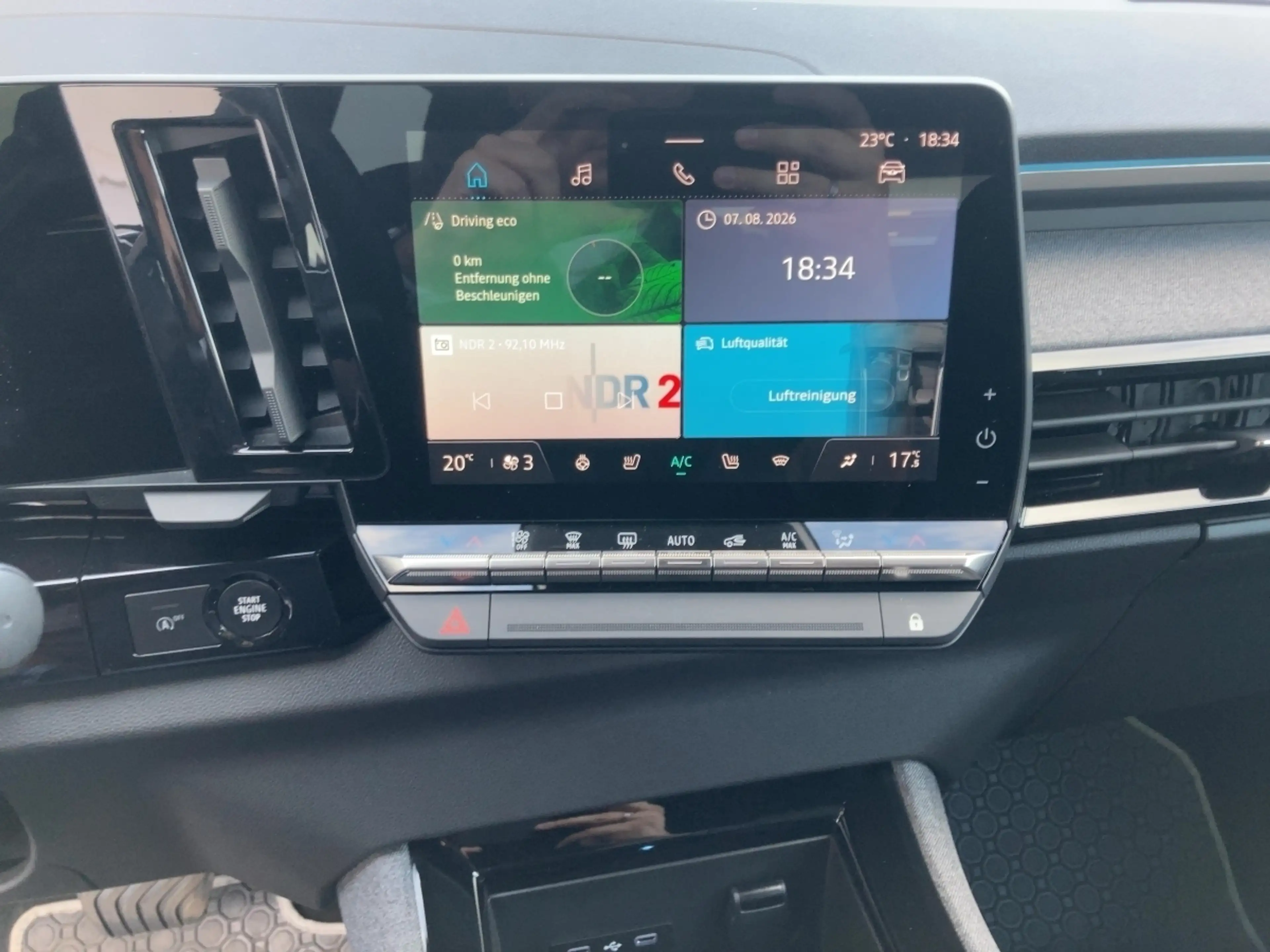 Renault Austral Equilibre Mild Hybrid 140 Automatik — photo 11