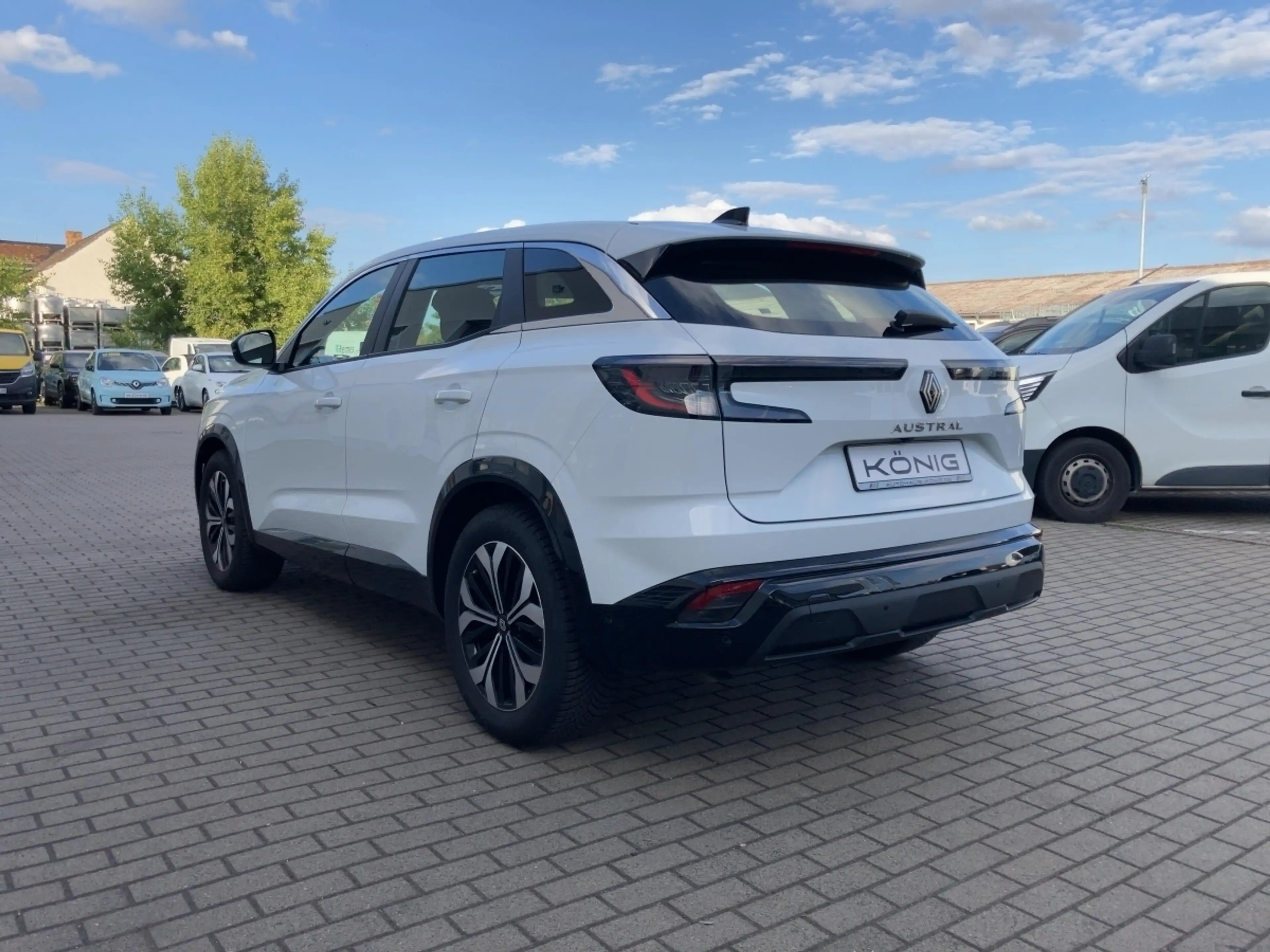 Renault Austral Equilibre Mild Hybrid 140 Automatik — photo 3