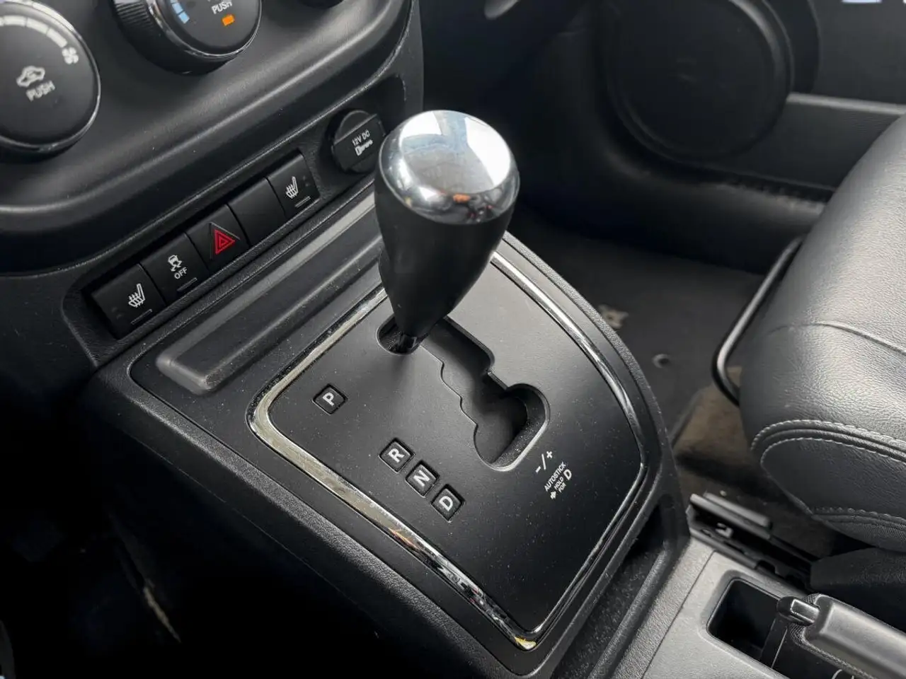 Jeep Patriot снимка Jeep Patriot