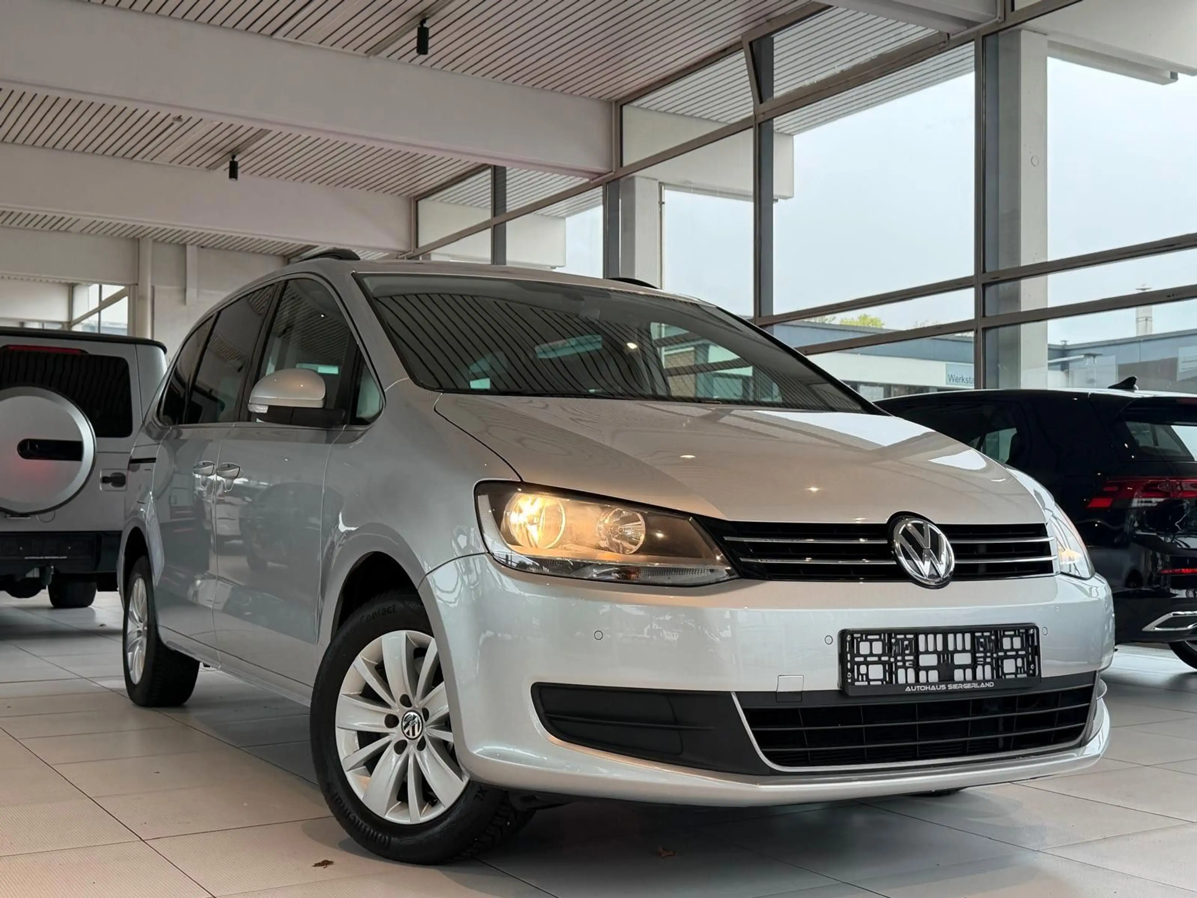Volkswagen Sharan Comfortline/PDC/NAVi/ — photo 2