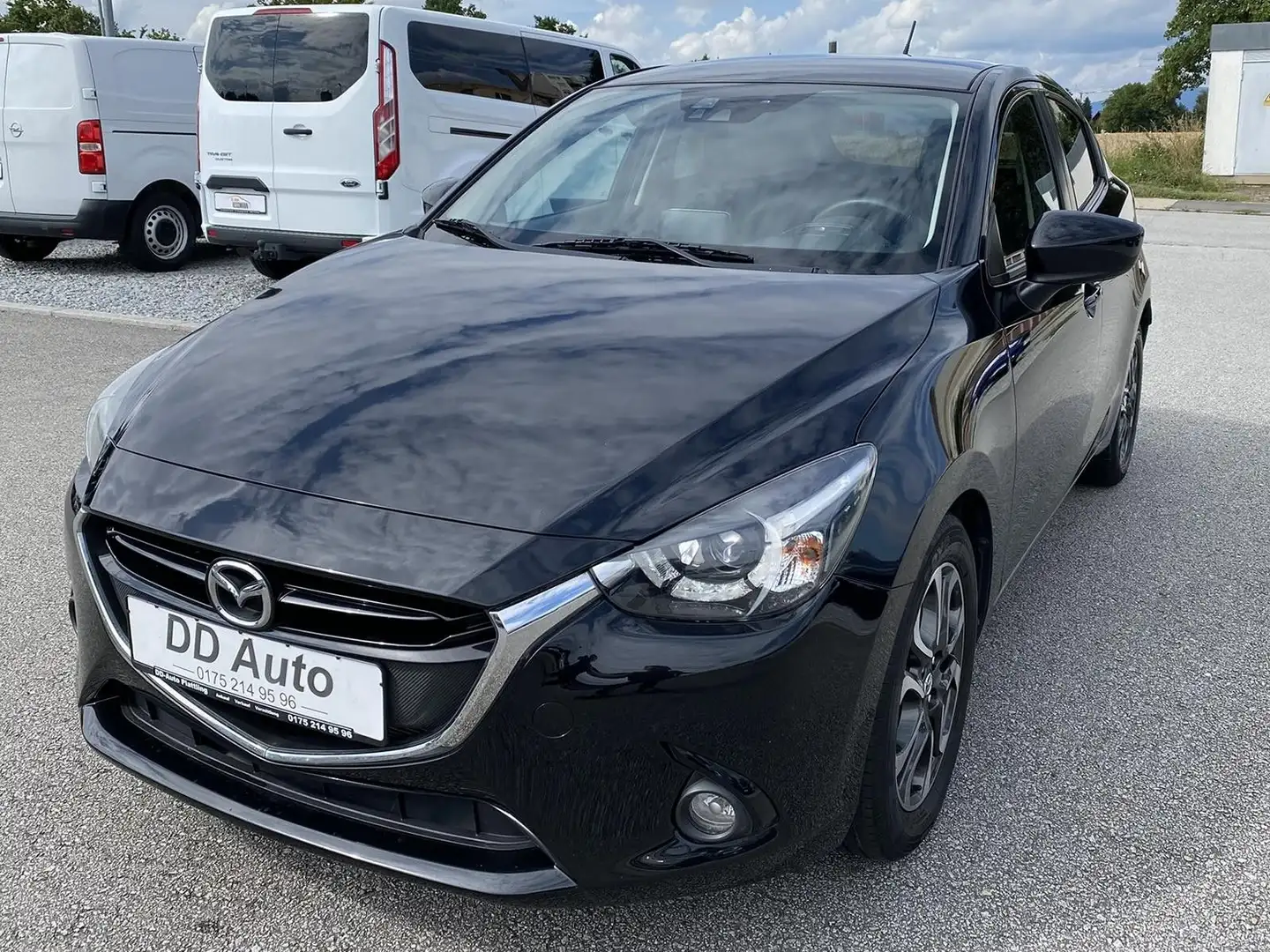 Mazda 2 1.5 Sports-Line 8-fach Alu Head Up Schwarz - 1
