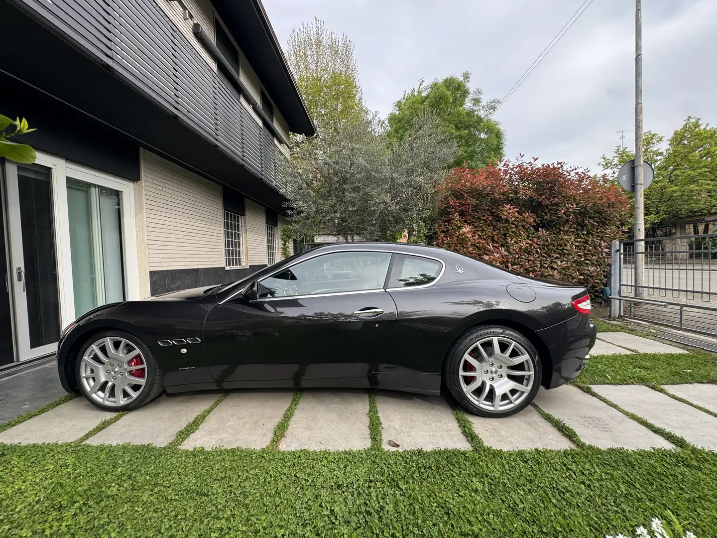 Maserati GranTurismo 4.2 auto - 1