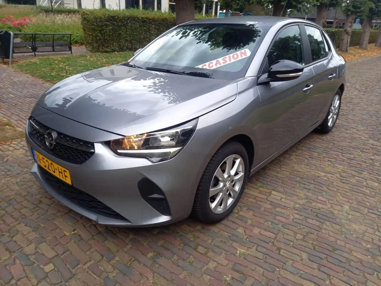 Opel Corsa 1.2 Edition Gris - 1