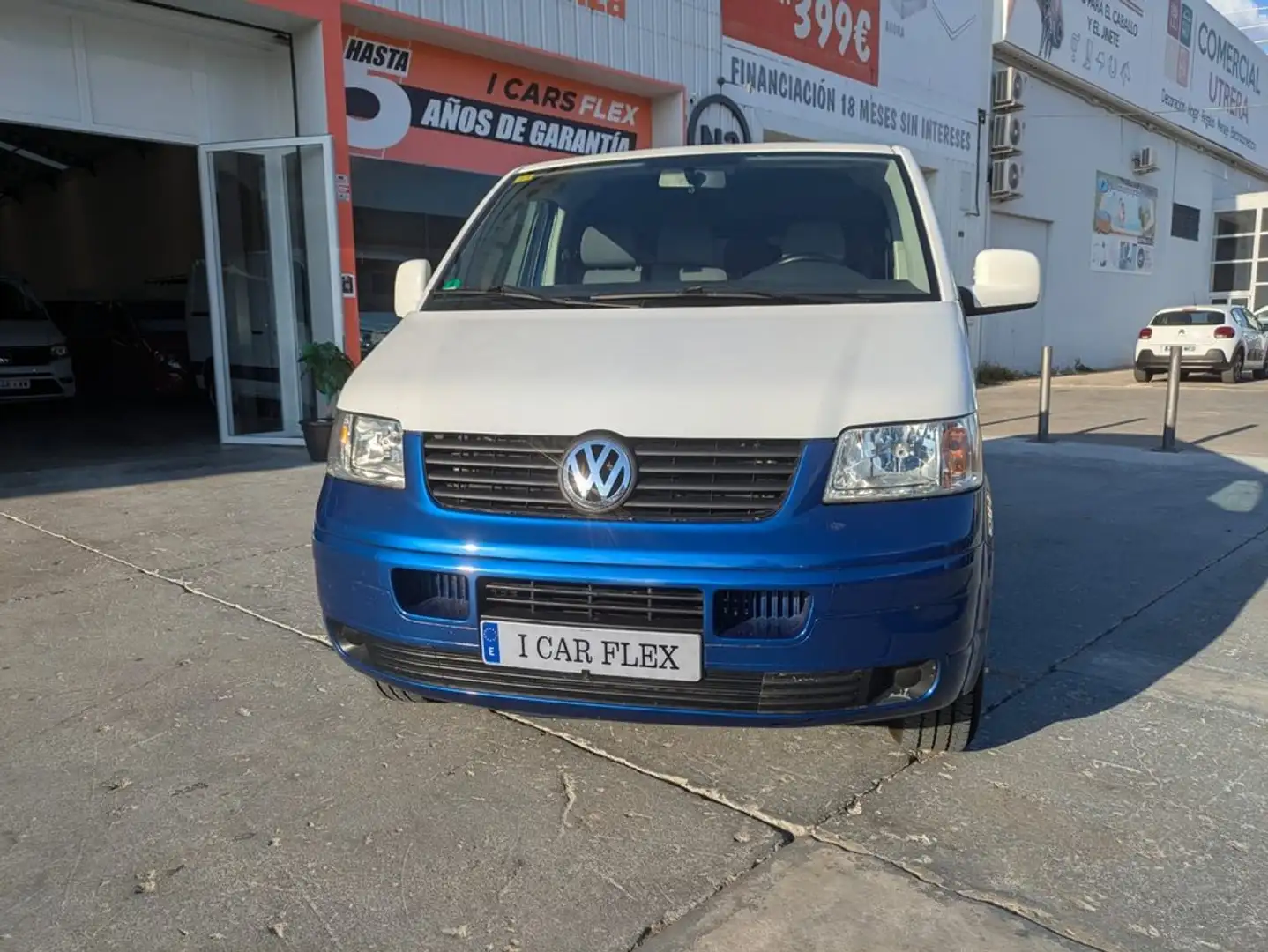 Volkswagen T5 Caravelle Largo 2.0 TDI 140cv Trendline Bleu - 2