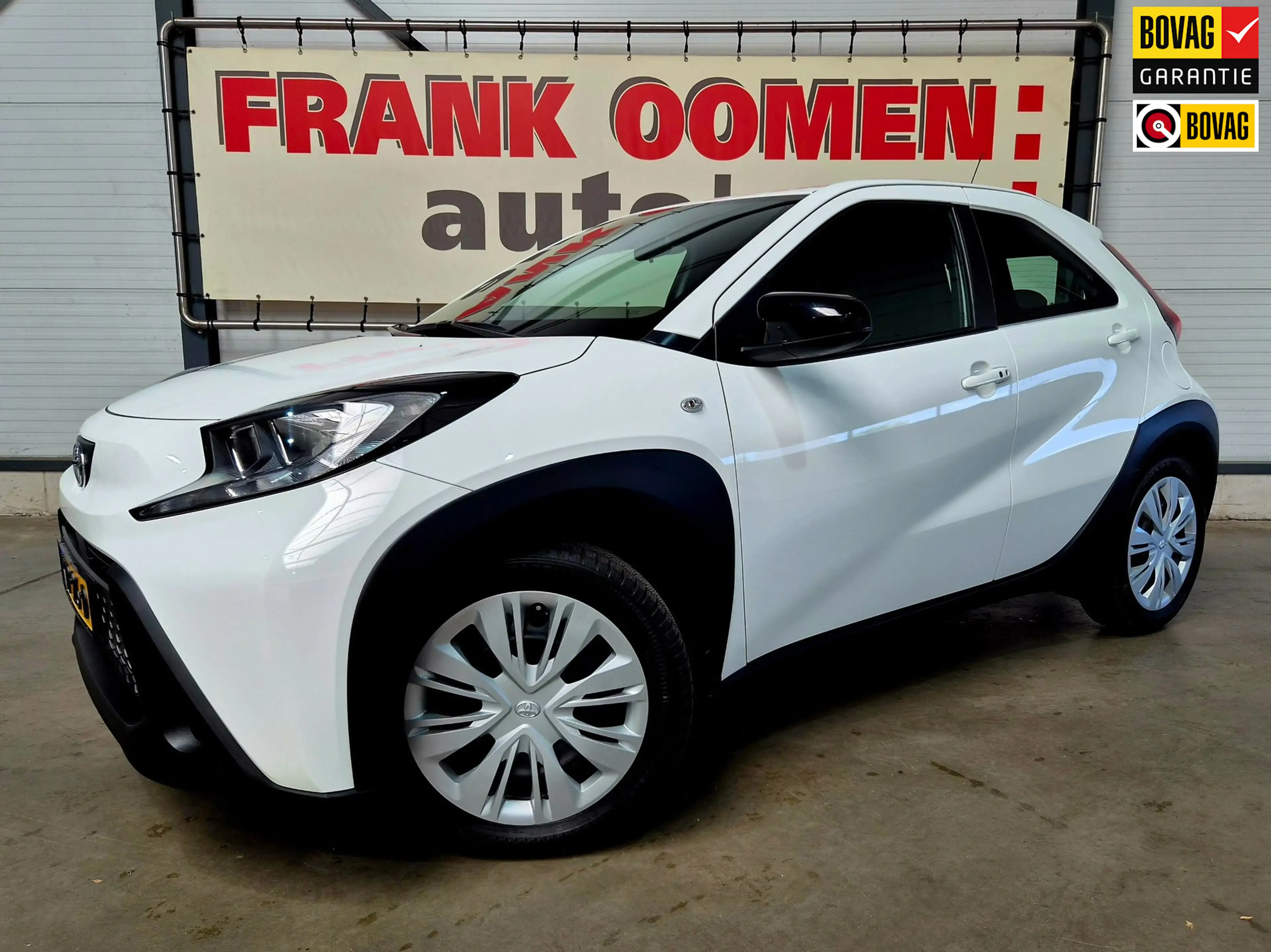 Toyota Aygo X 1.0 VVT-i 72PK S-CVT Play + Keyless|Stoelverw.|LED