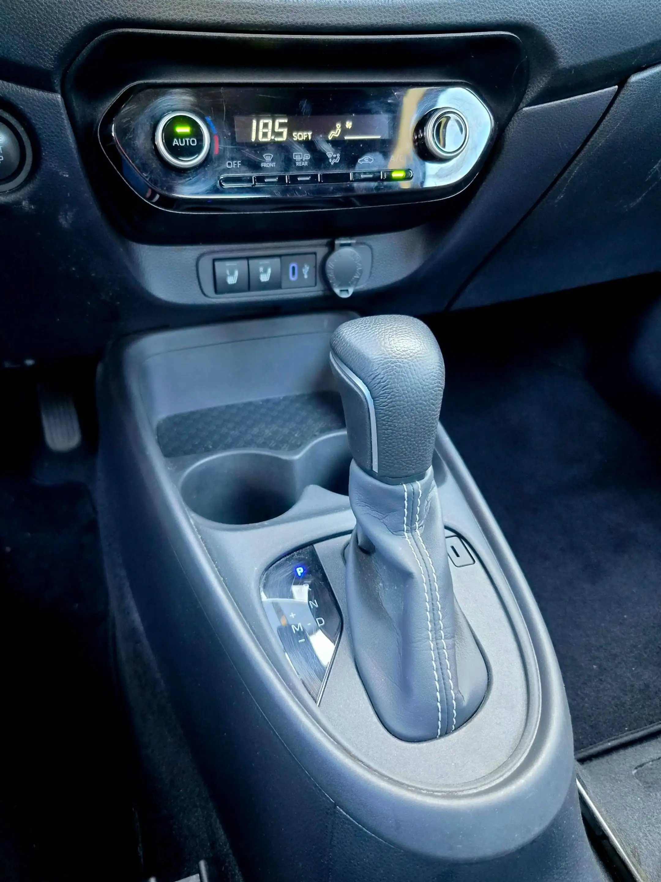 Toyota Aygo X 1.0 VVT-i 72PK S-CVT Play + Keyless|Stoelverw.|LED — photo 27