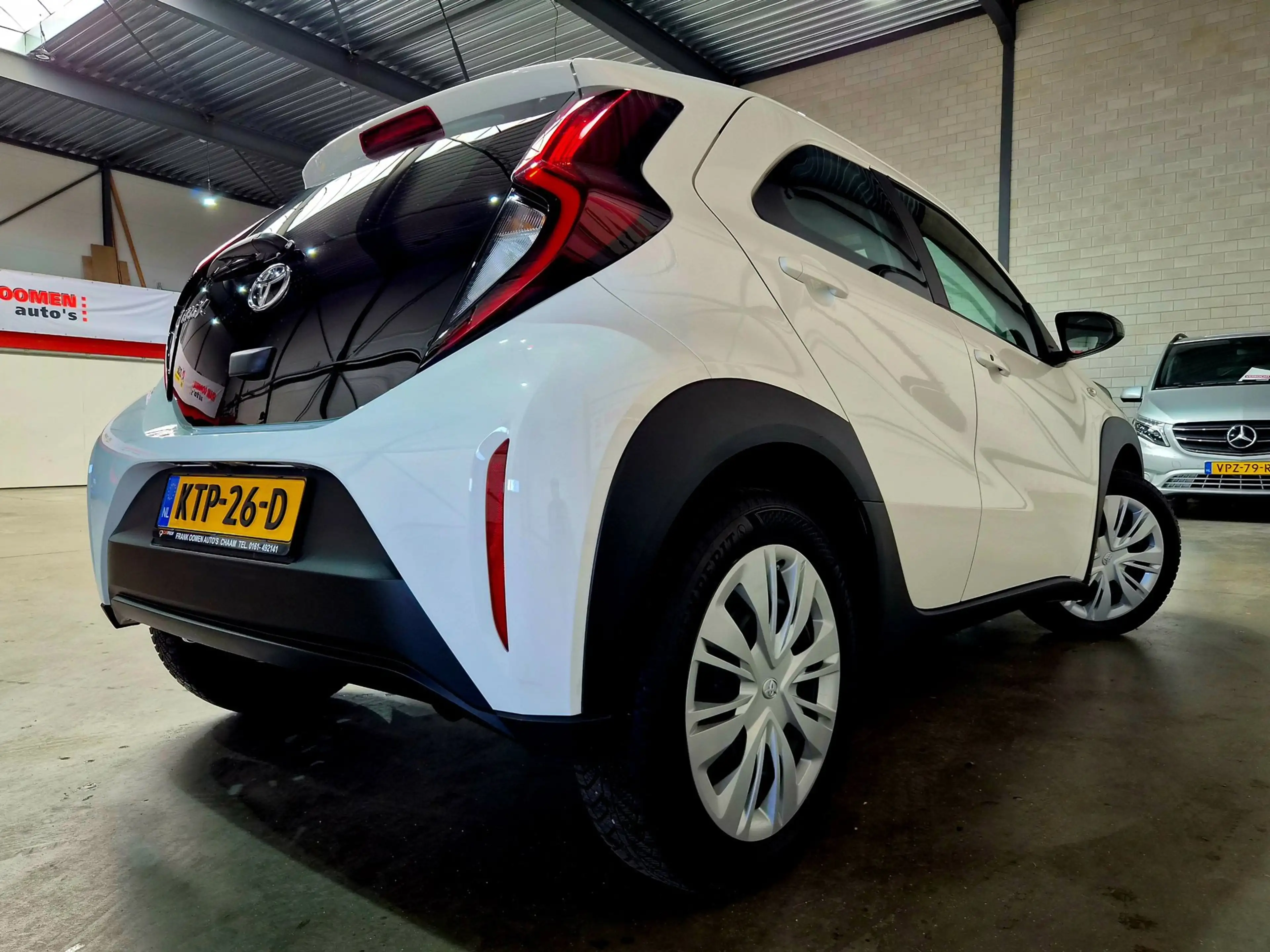 Toyota Aygo X 1.0 VVT-i 72PK S-CVT Play + Keyless|Stoelverw.|LED — photo 18