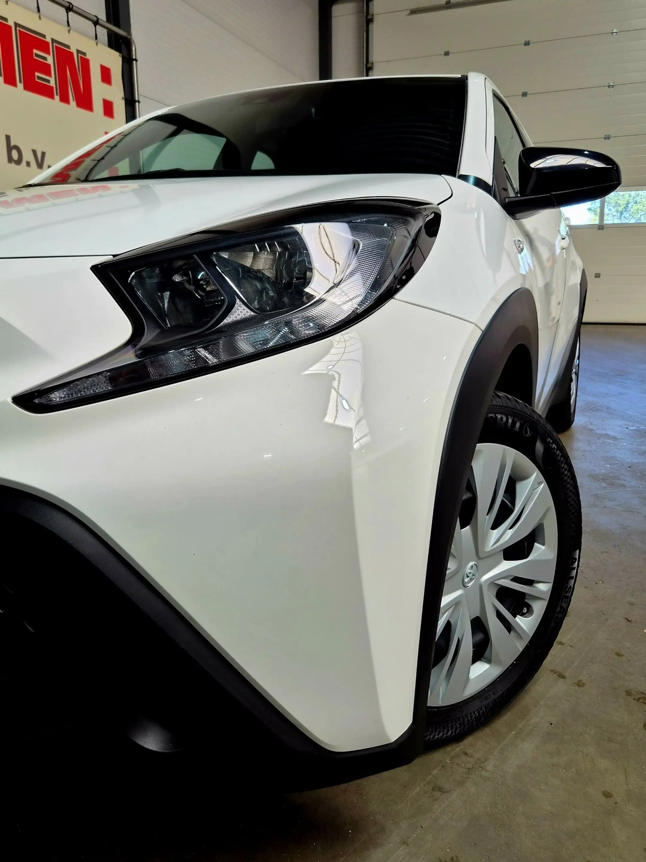 Toyota Aygo X 1.0 VVT-i 72PK S-CVT Play + Keyless|Stoelverw.|LED — photo 14
