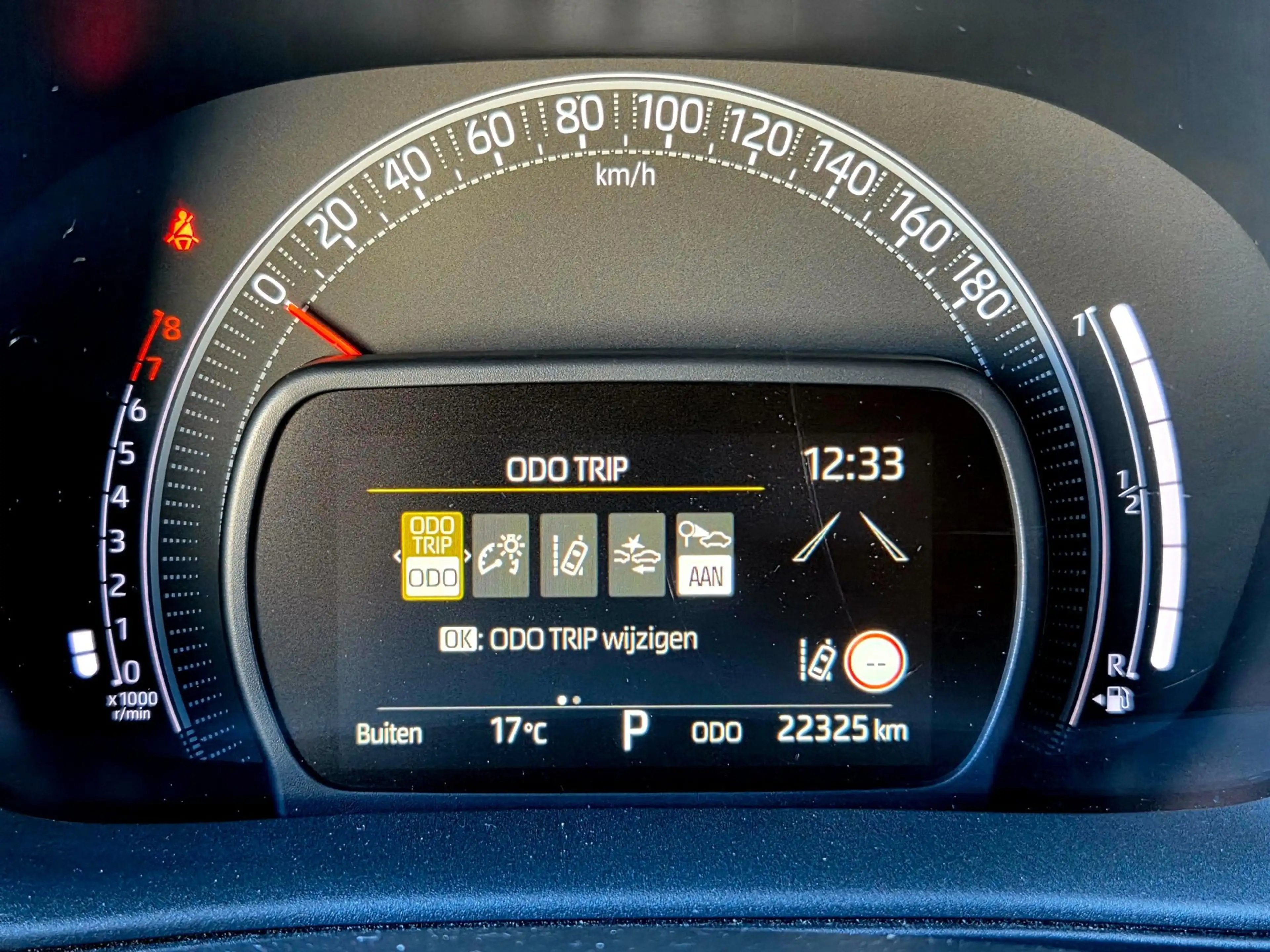 Toyota Aygo X 1.0 VVT-i 72PK S-CVT Play + Keyless|Stoelverw.|LED — photo 20