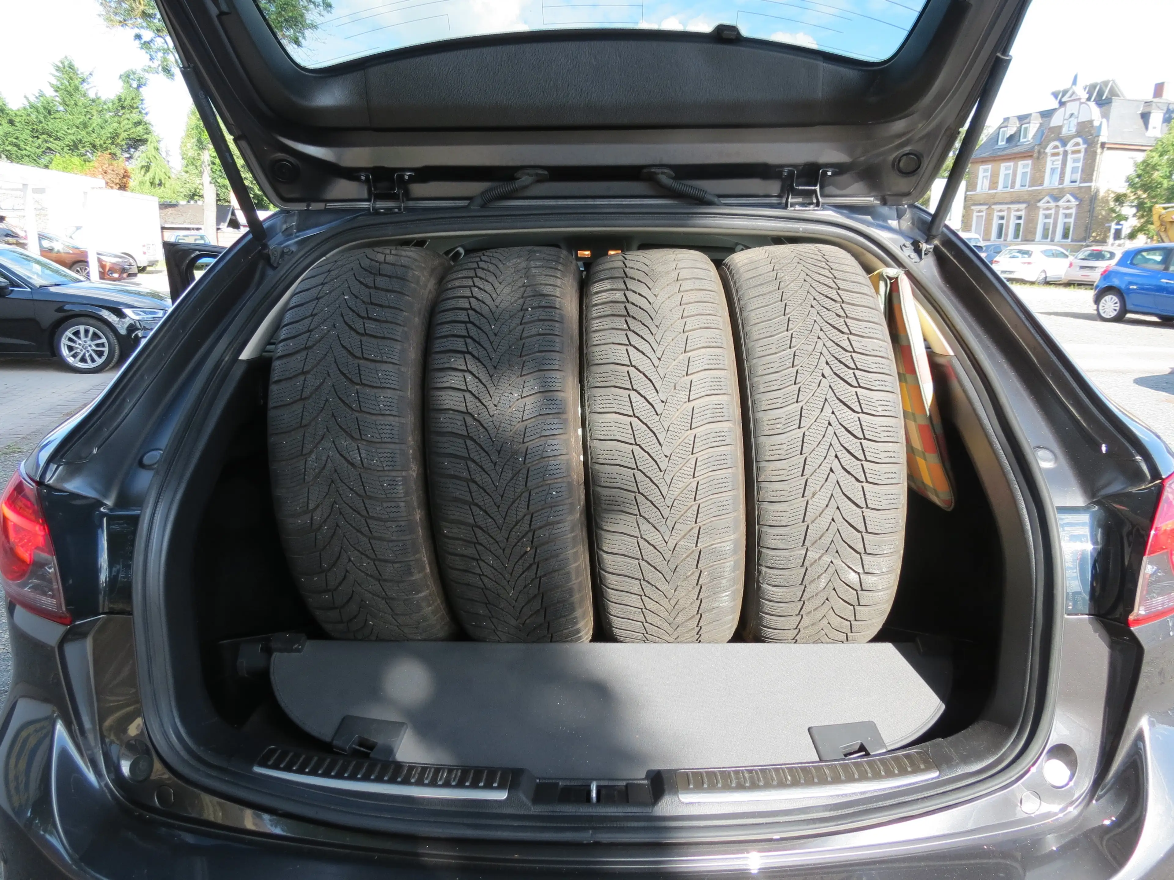 Mazda 6 Kizoku Sportskombi AHK!!LED!! SR+WR!! Vieles mehr! — photo 15