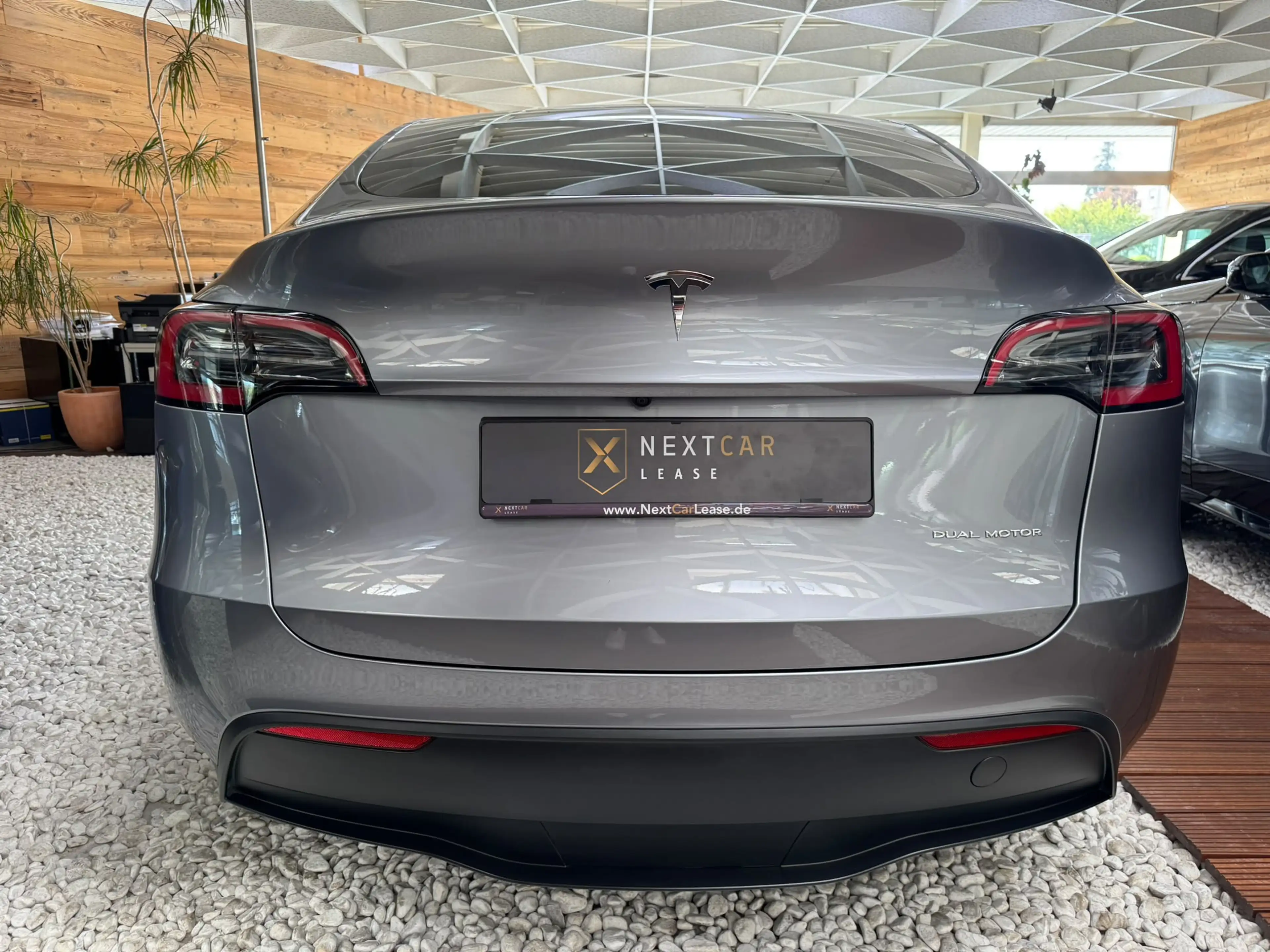 Tesla Model Y Long Range Dual AWD PANO NAVI LED SHZ WP — photo 5