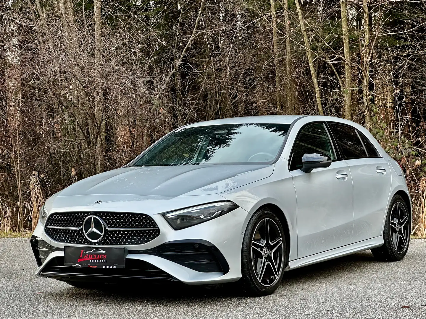 Mercedes-Benz A 180 Aut. AMG Line Premium*SPORT*NIGHT*MBUX*WGARANTIE* Grey - 1