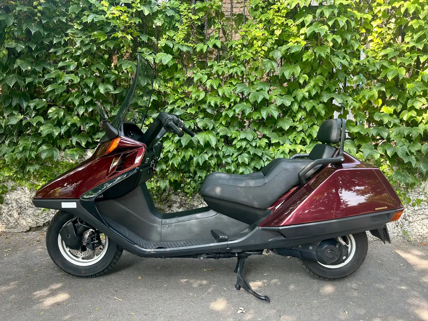 Honda CN 250 Helix Rosso - 1