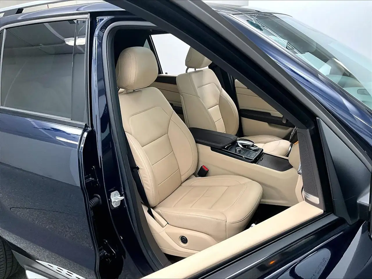 Mercedes-Benz GLE photo Mercedes-Benz GLE